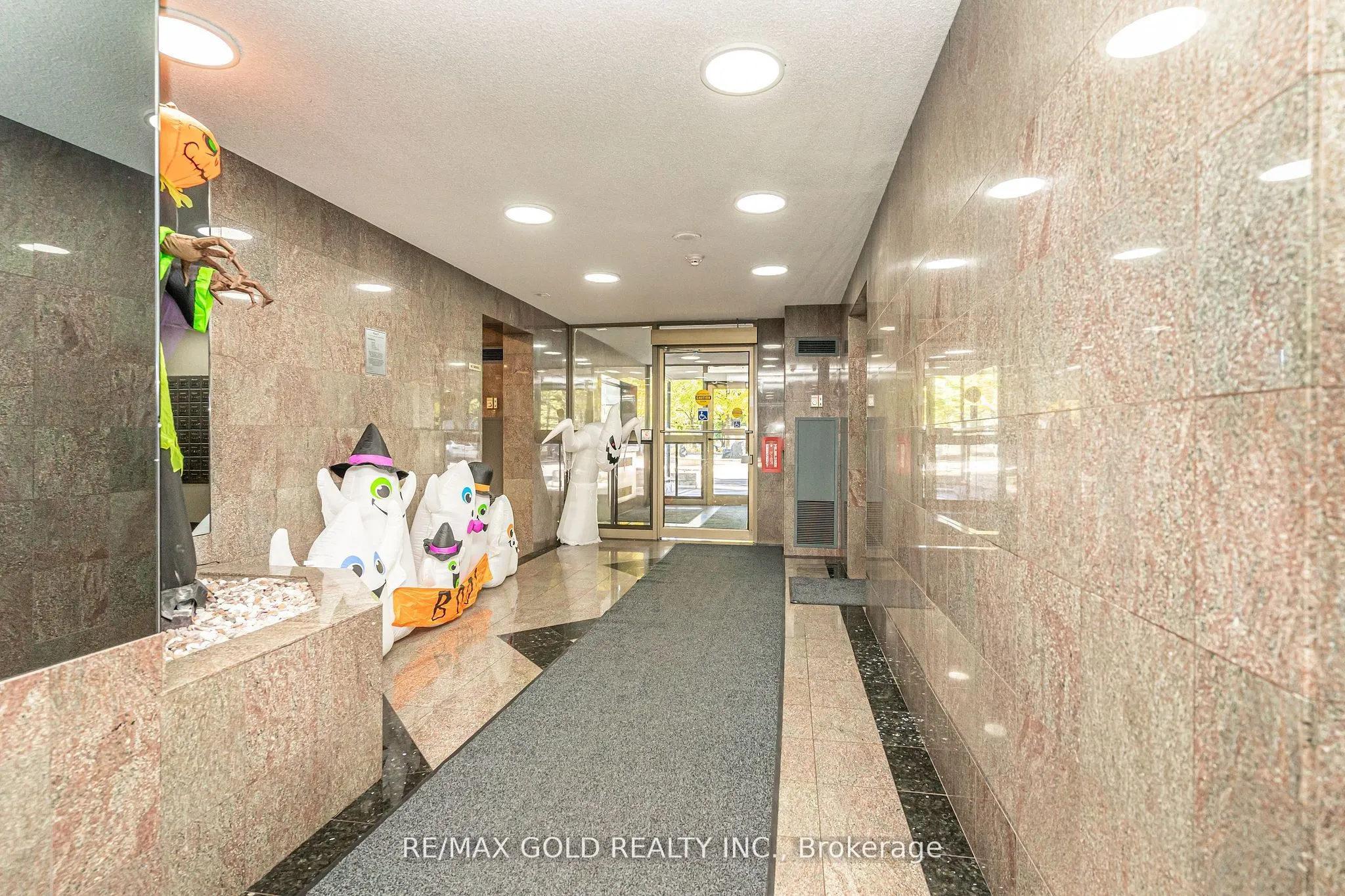 30 Malta Avenue, #403