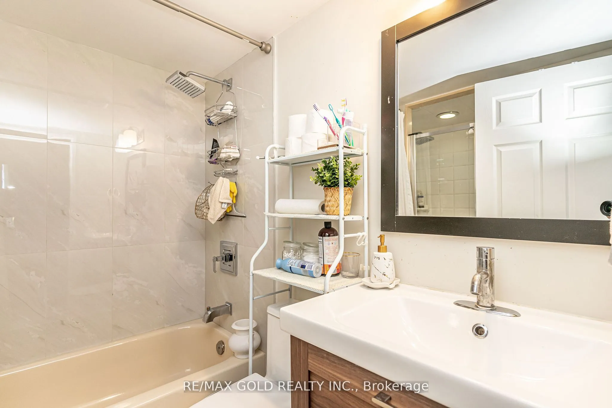 30 Malta Avenue, #403