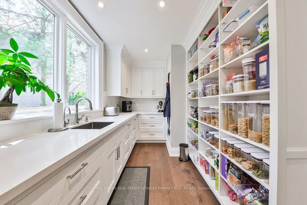 1257 Tecumseh Park Drive