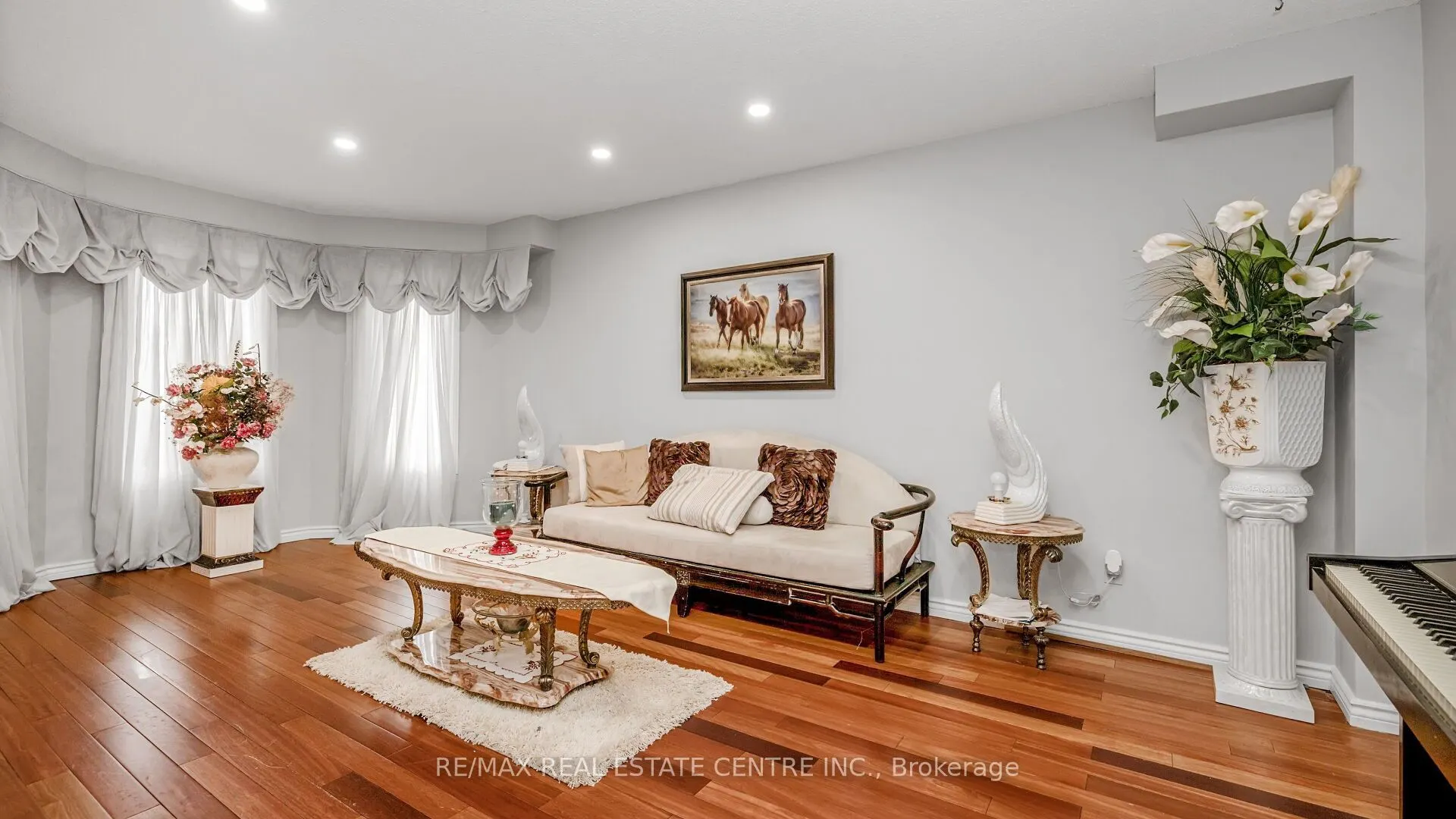 4489 Weymouth Commons Crescent