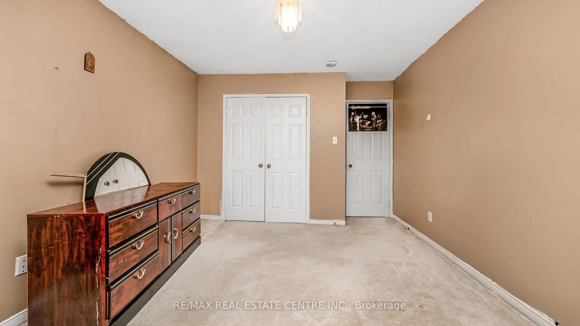 4489 Weymouth Commons Crescent