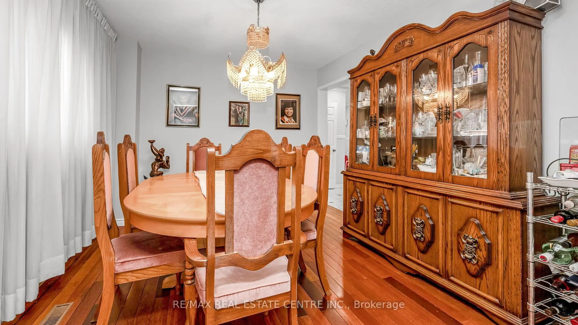 4489 Weymouth Commons Crescent