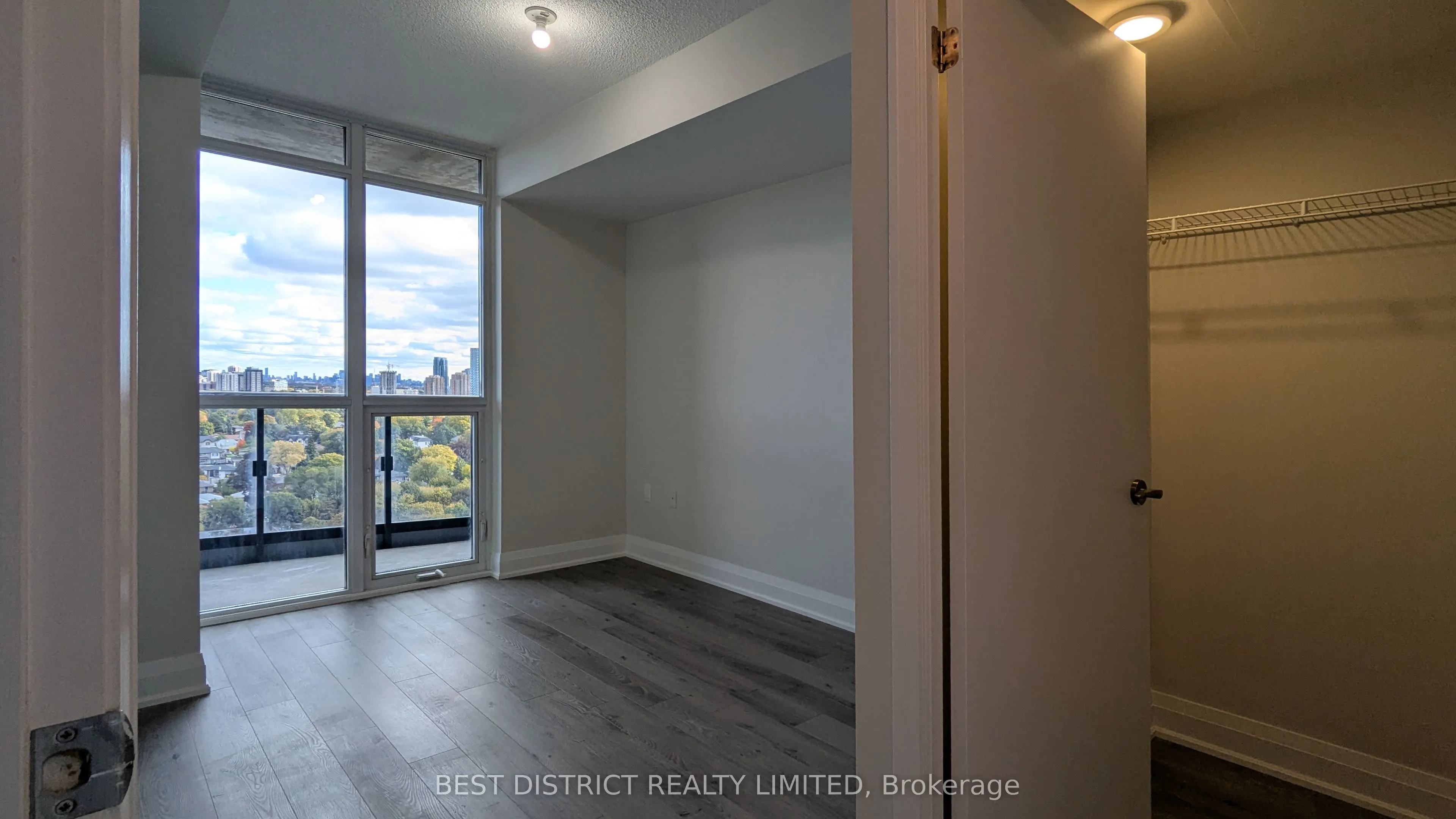 9 Valhalla Inn Road, #1501