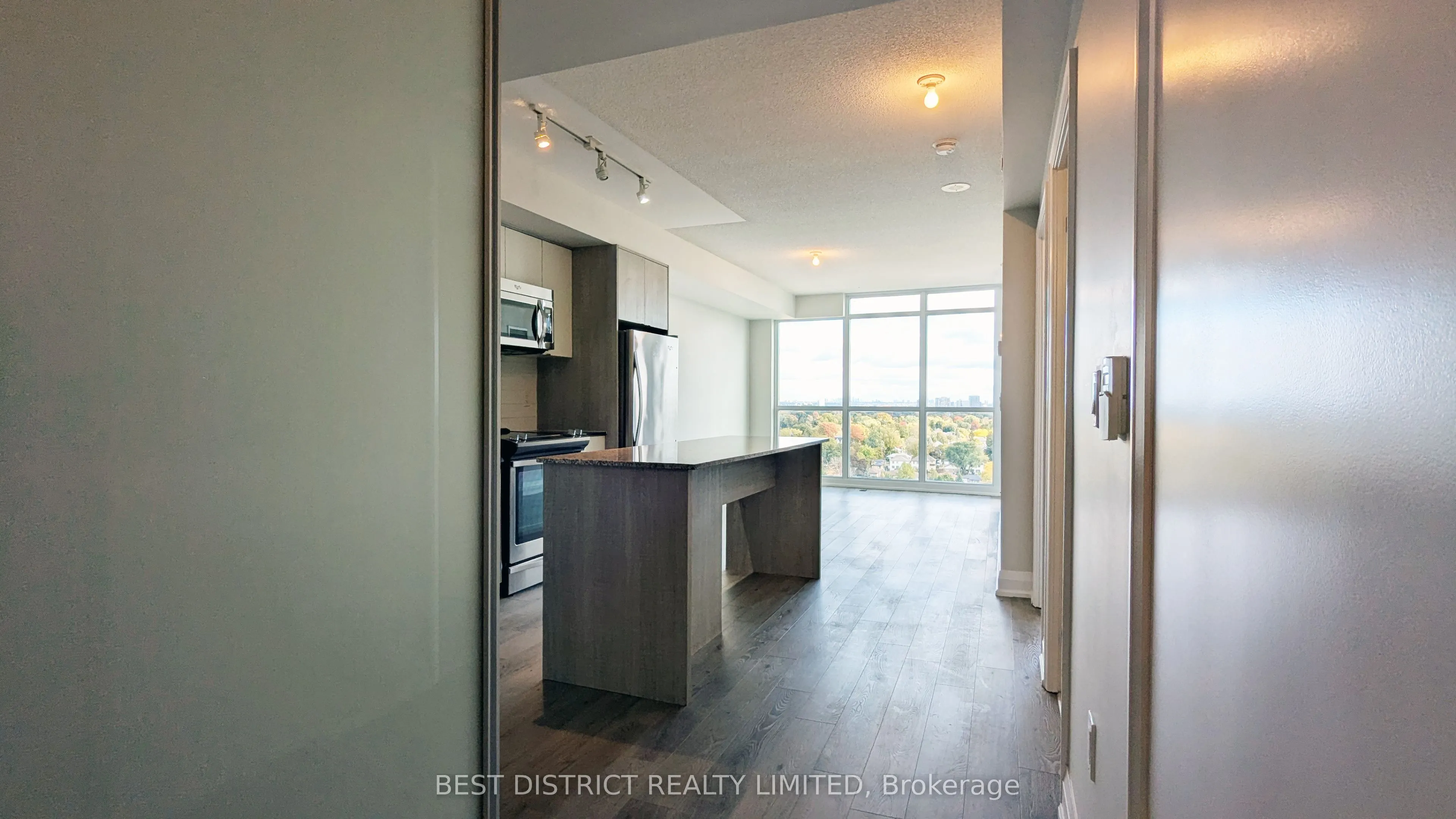 9 Valhalla Inn Road, #1501