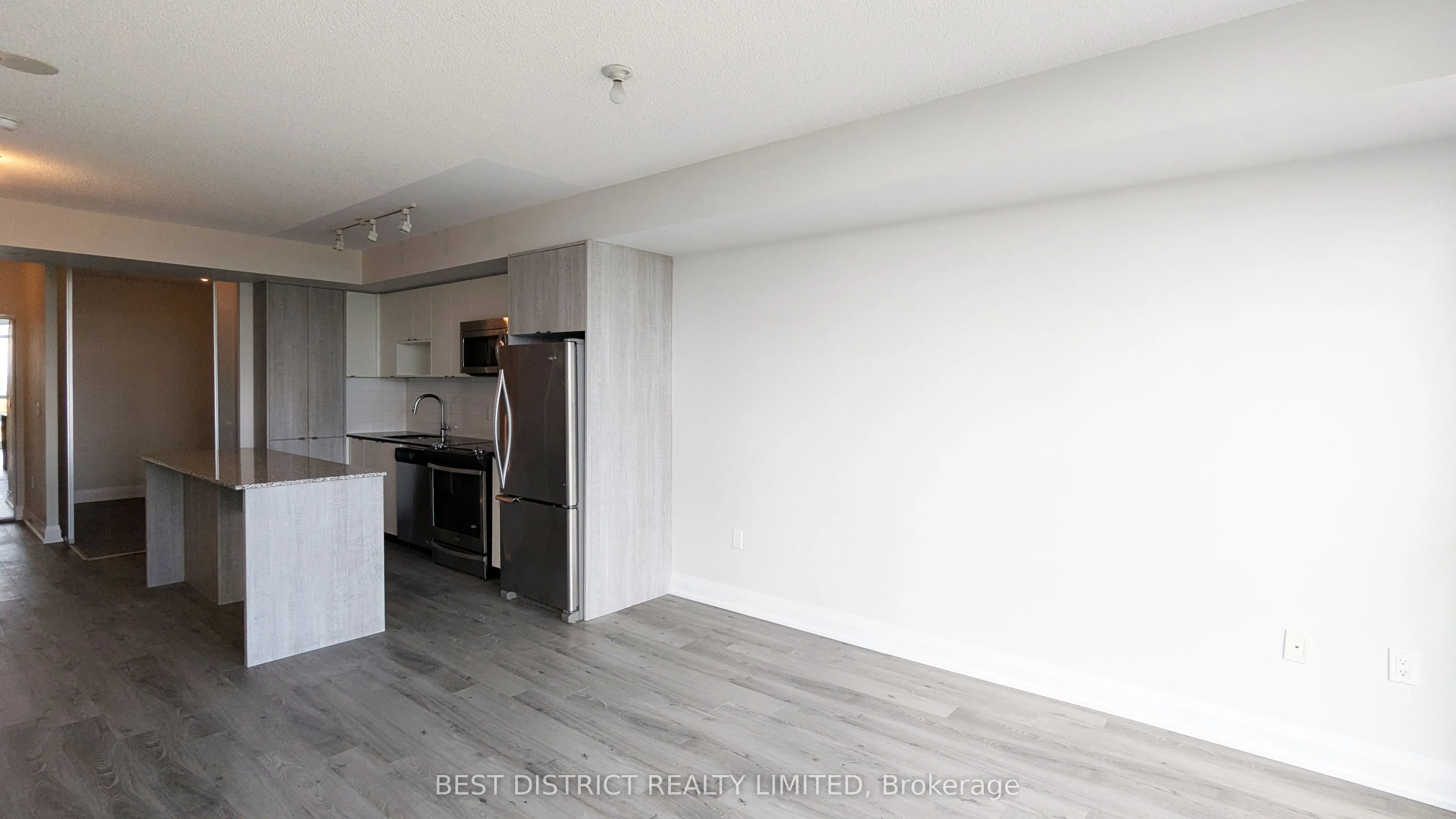 9 Valhalla Inn Road, #1501