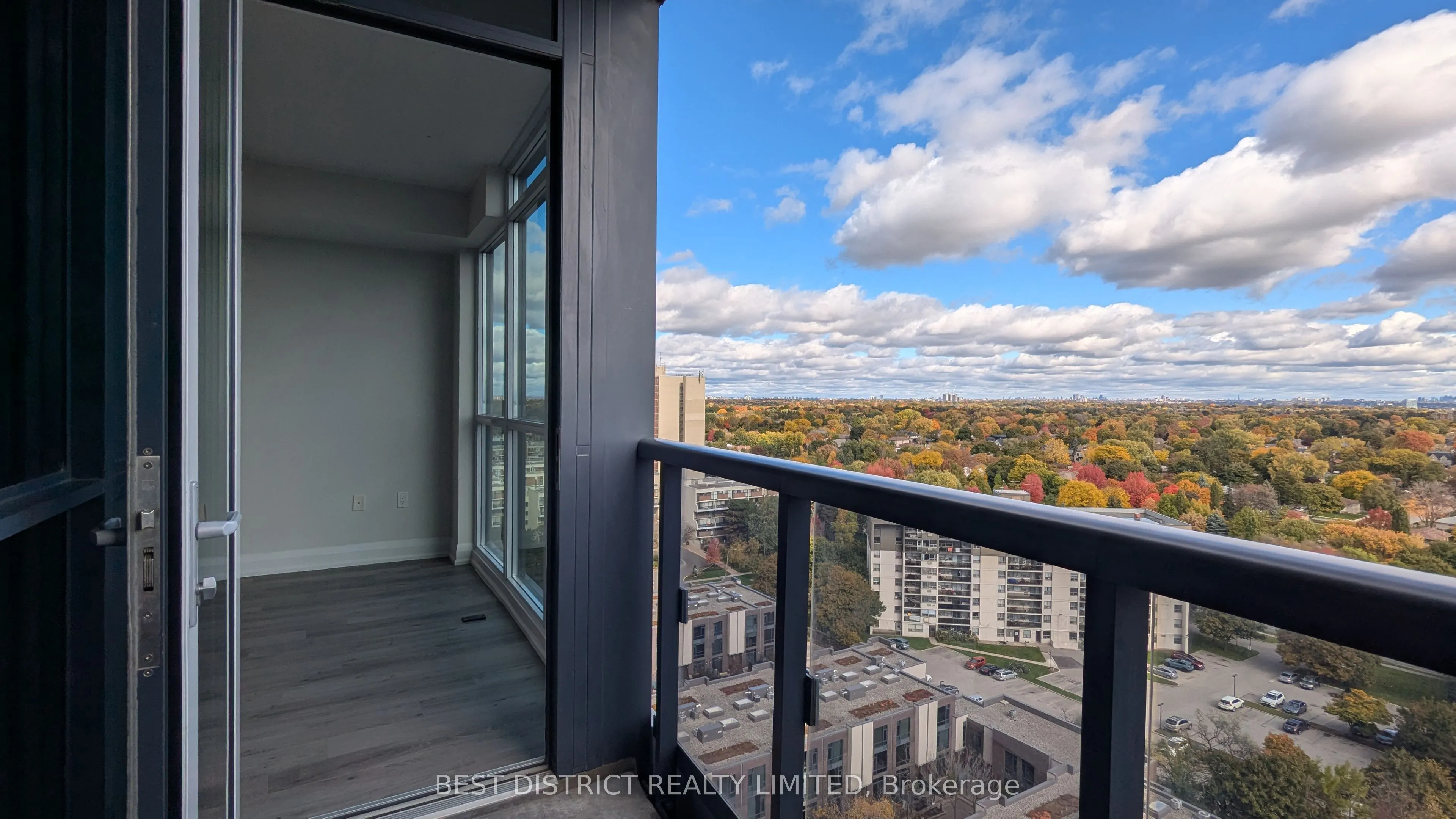 9 Valhalla Inn Road, #1501