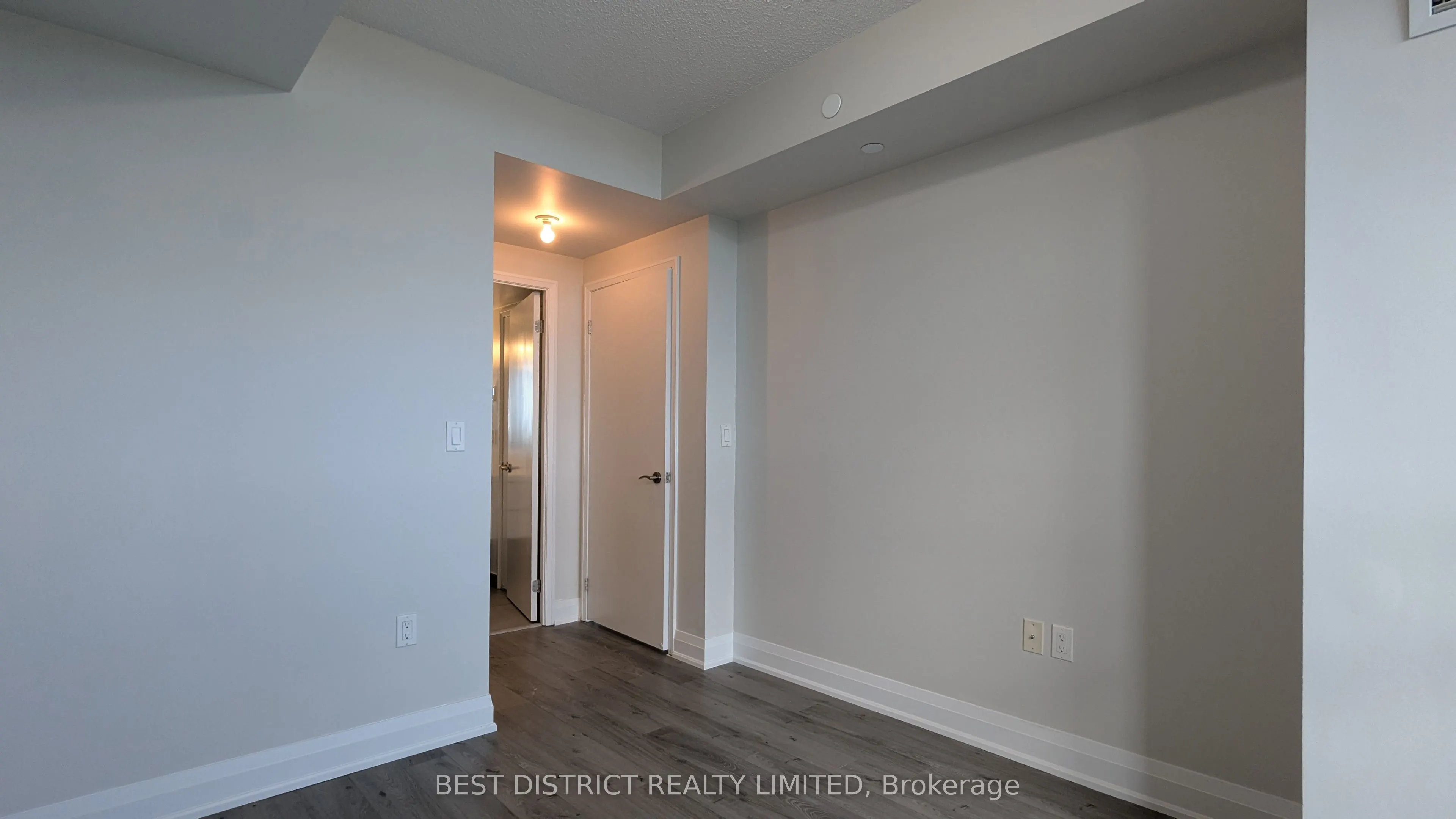 9 Valhalla Inn Road, #1501