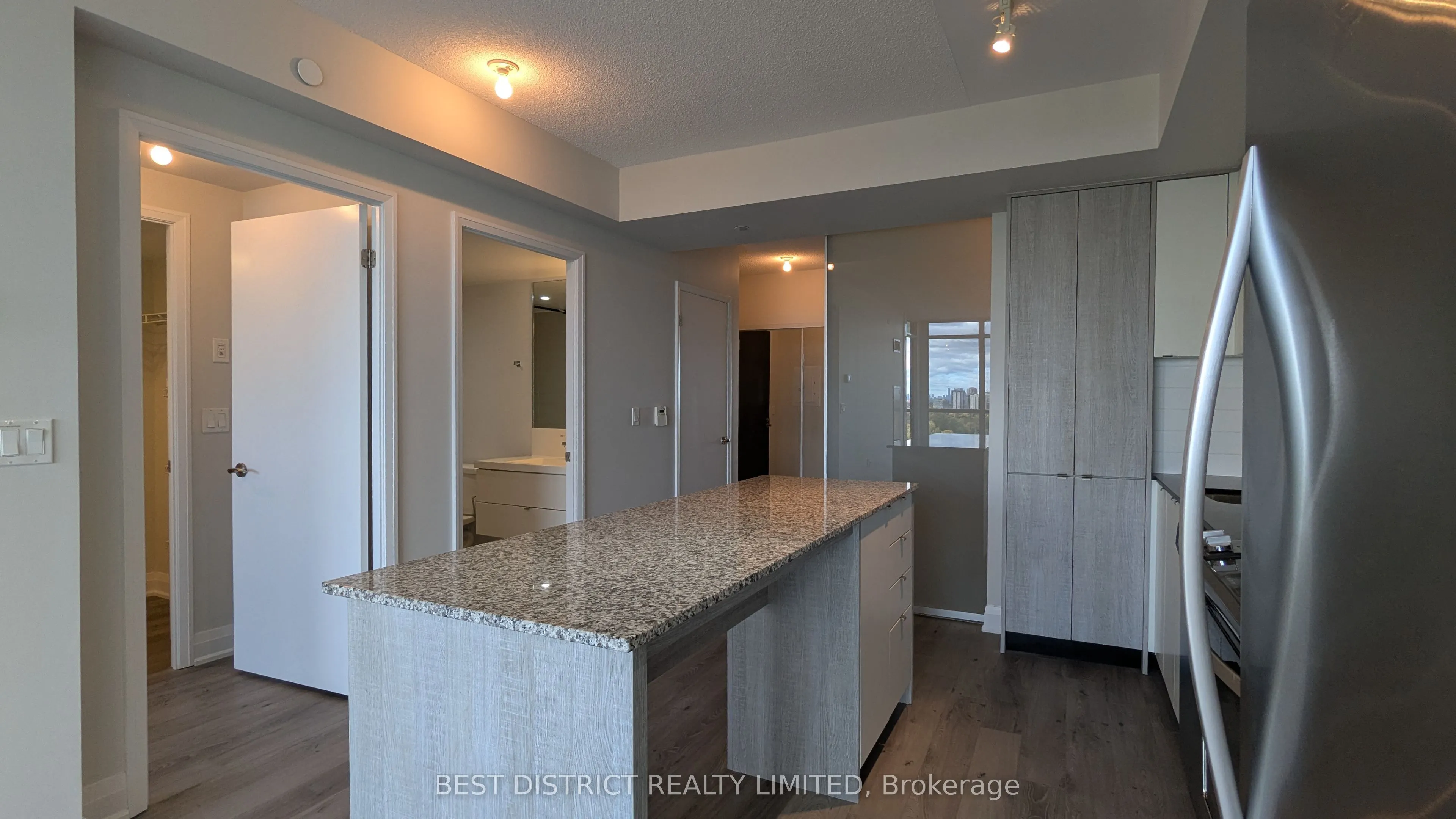 9 Valhalla Inn Road, #1501