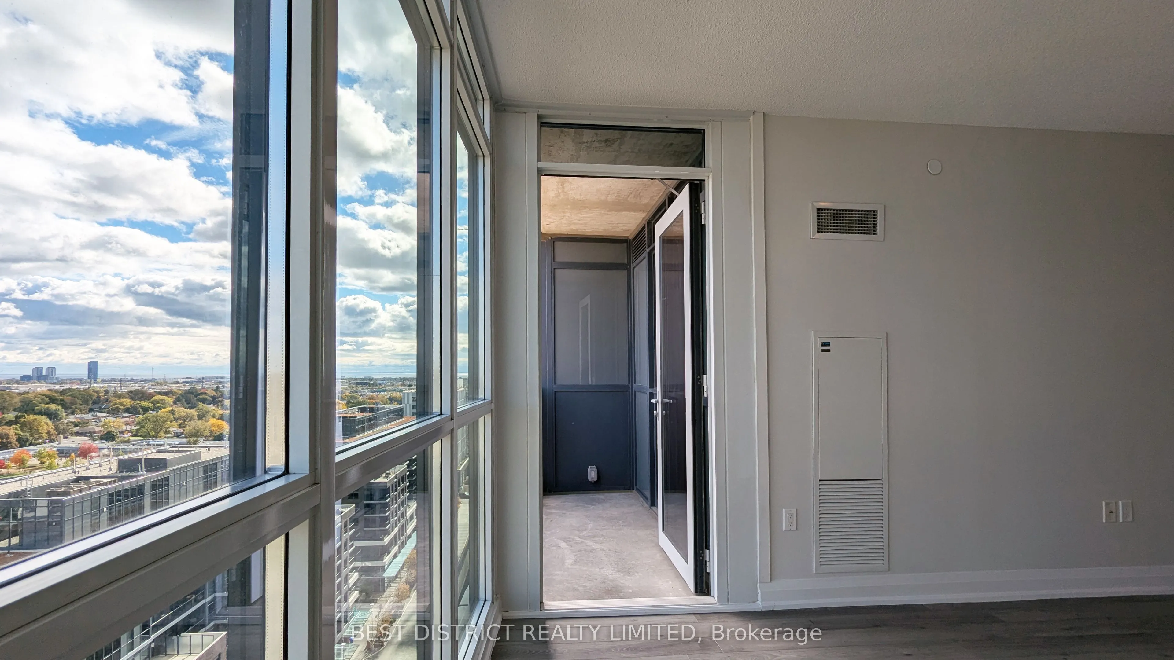 9 Valhalla Inn Road, #1501