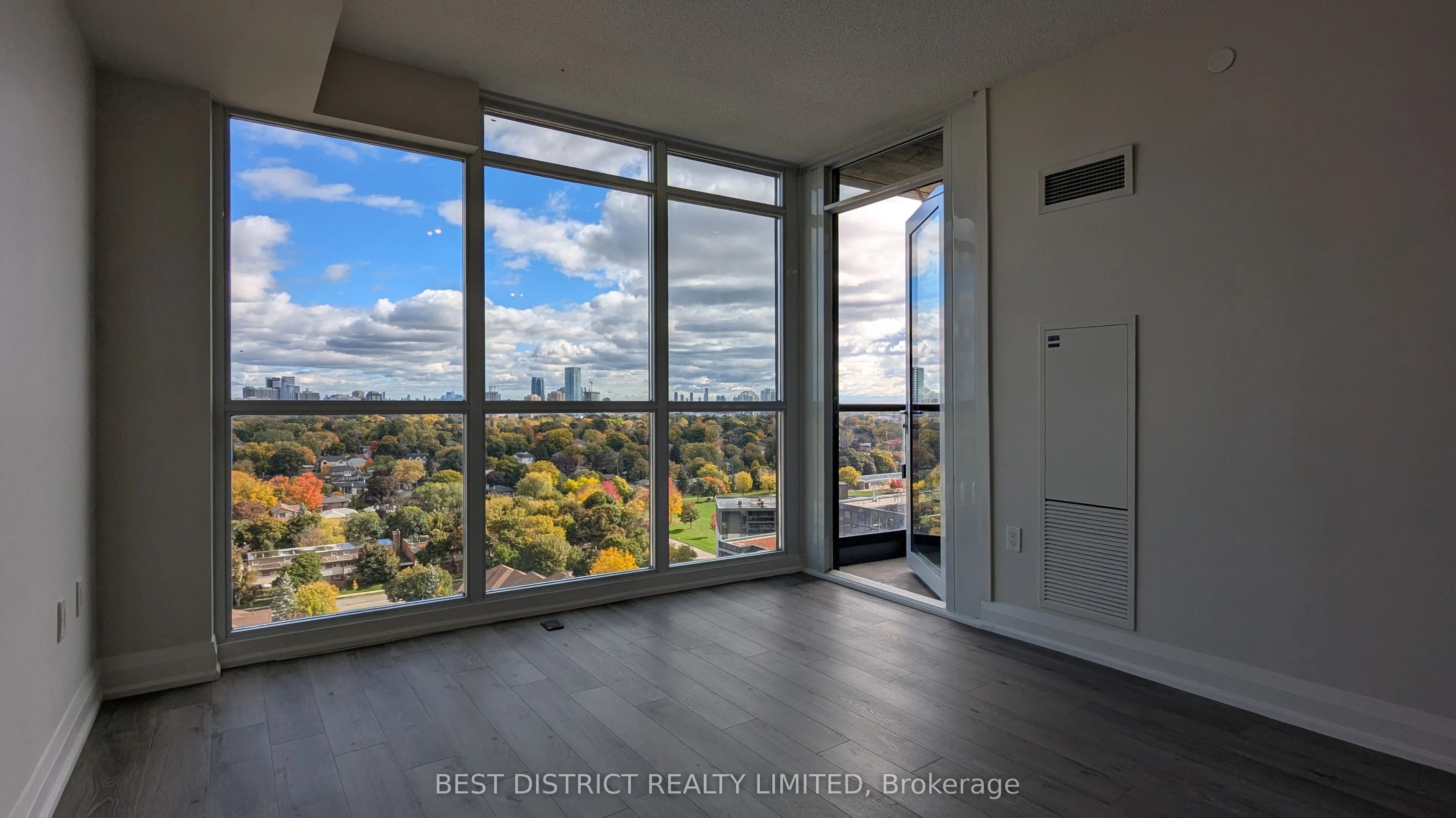 9 Valhalla Inn Road, #1501