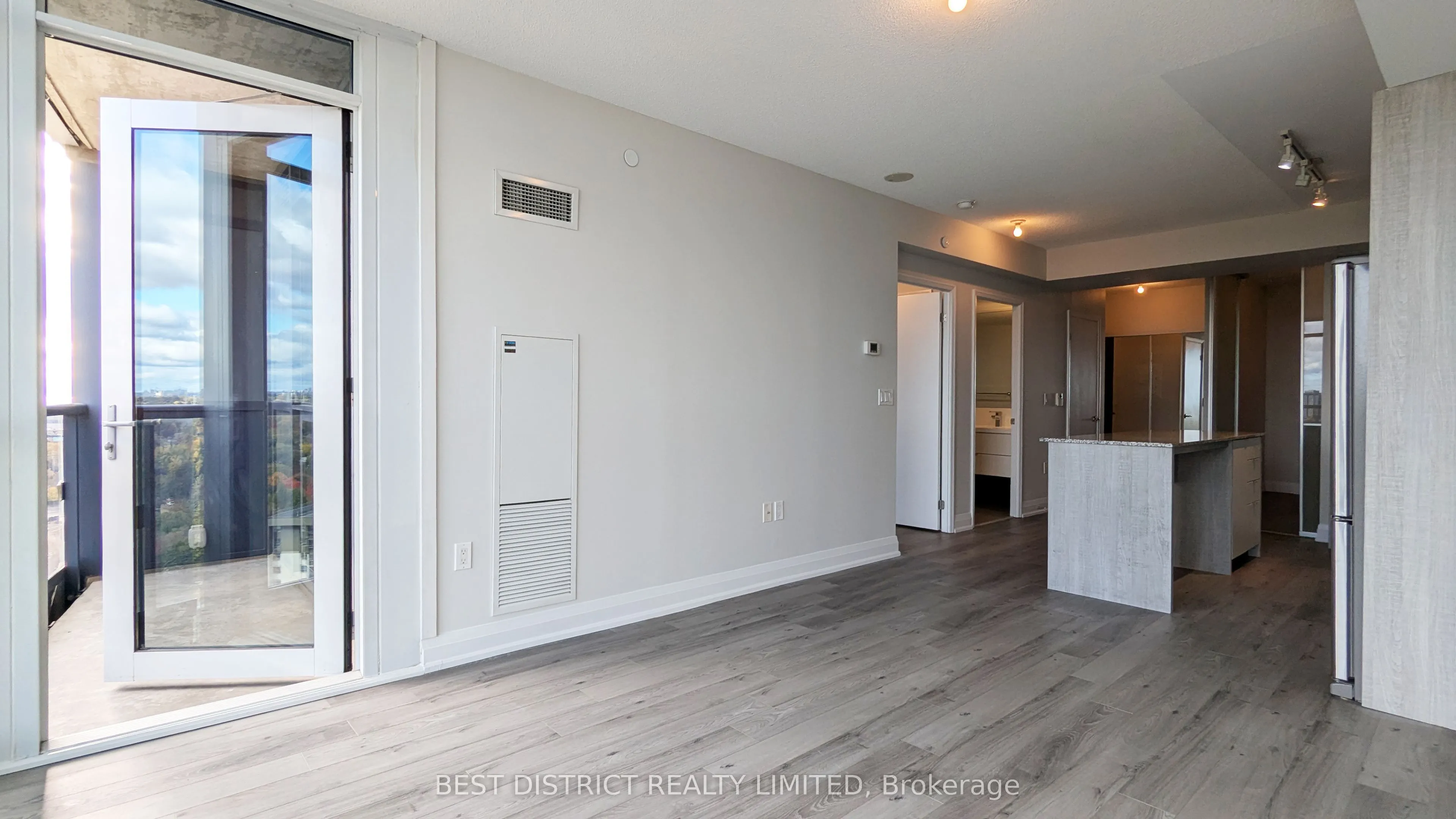 9 Valhalla Inn Road, #1501