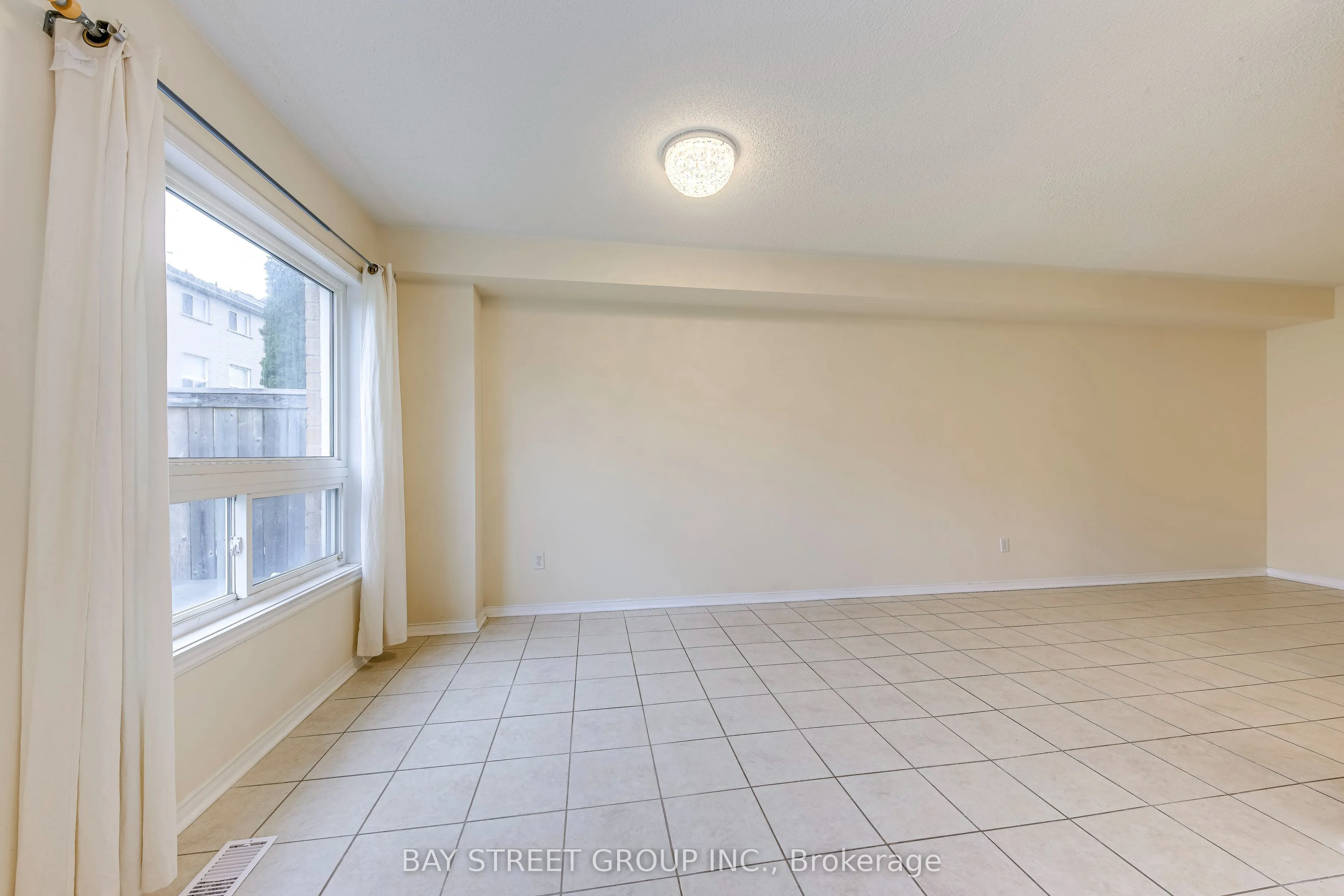 5260 Mcfarren Boulevard, #102