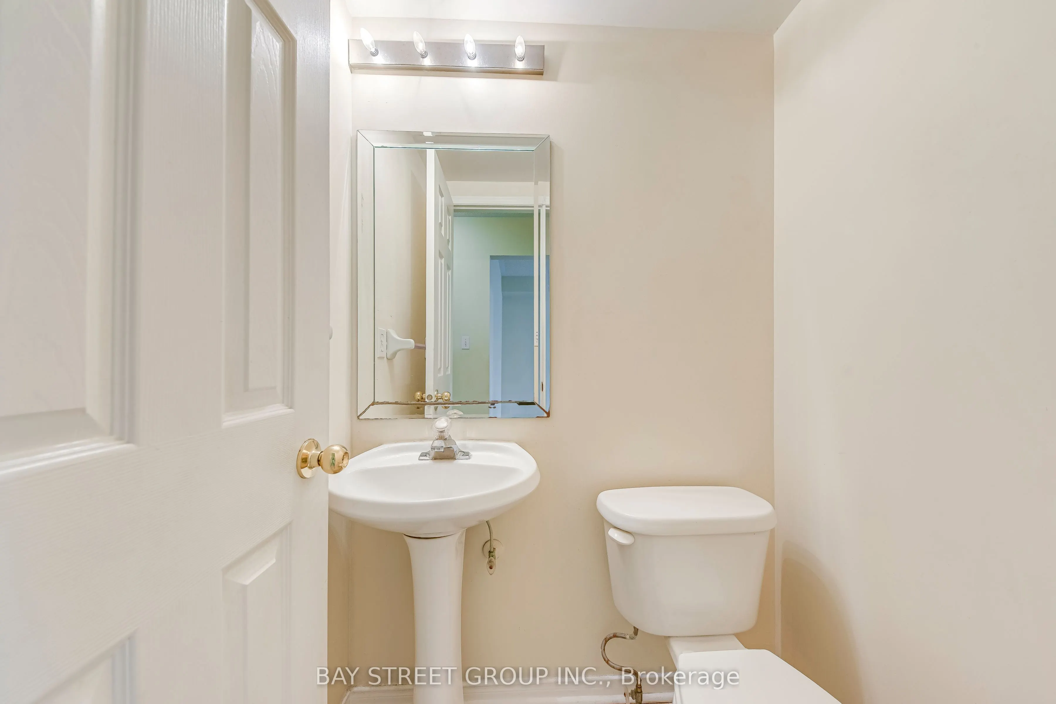 5260 Mcfarren Boulevard, #102