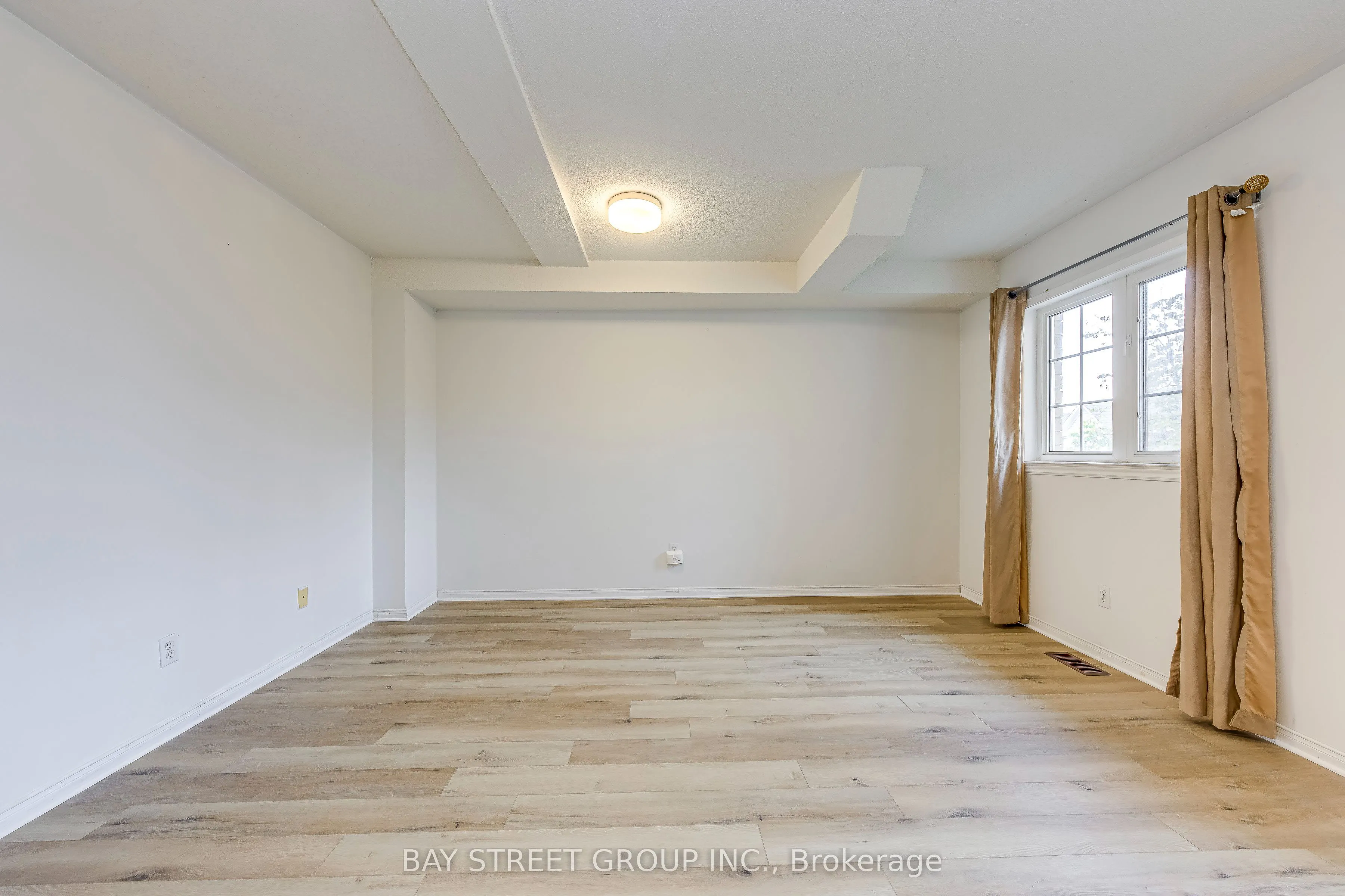 5260 Mcfarren Boulevard, #102