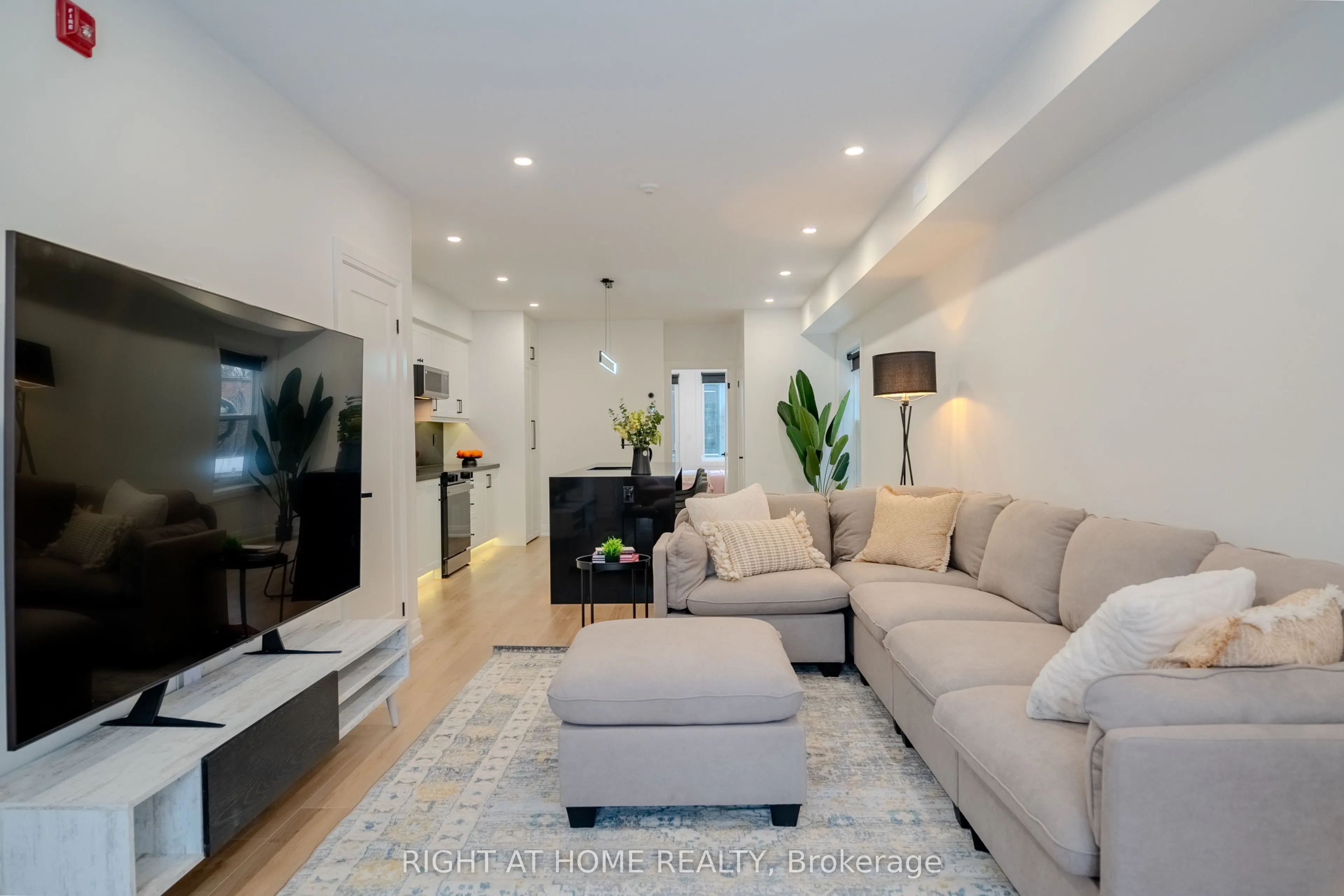 53 Innes Avenue, #2