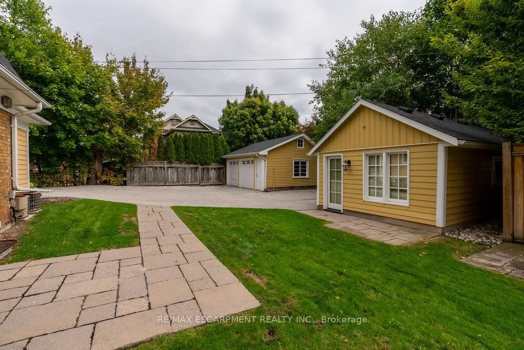 2080 Caroline Street