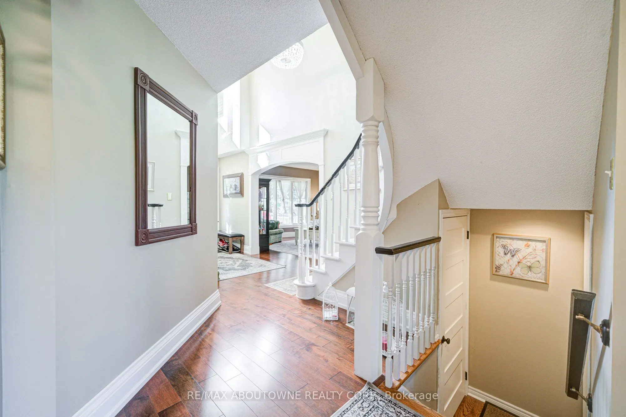 2193 Meadowland Drive