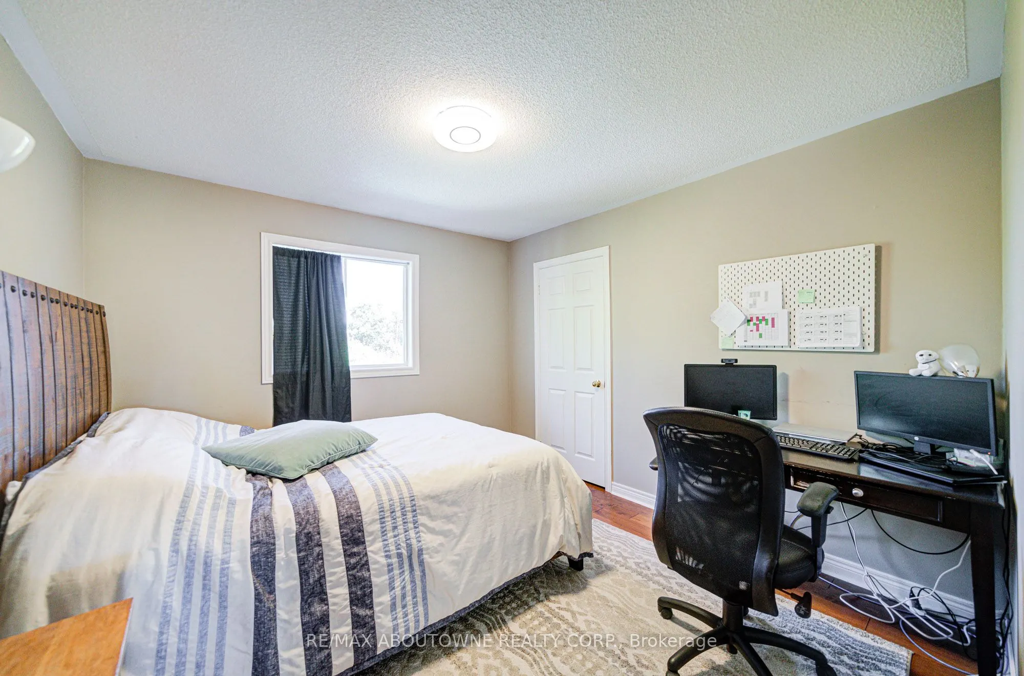 2193 Meadowland Drive