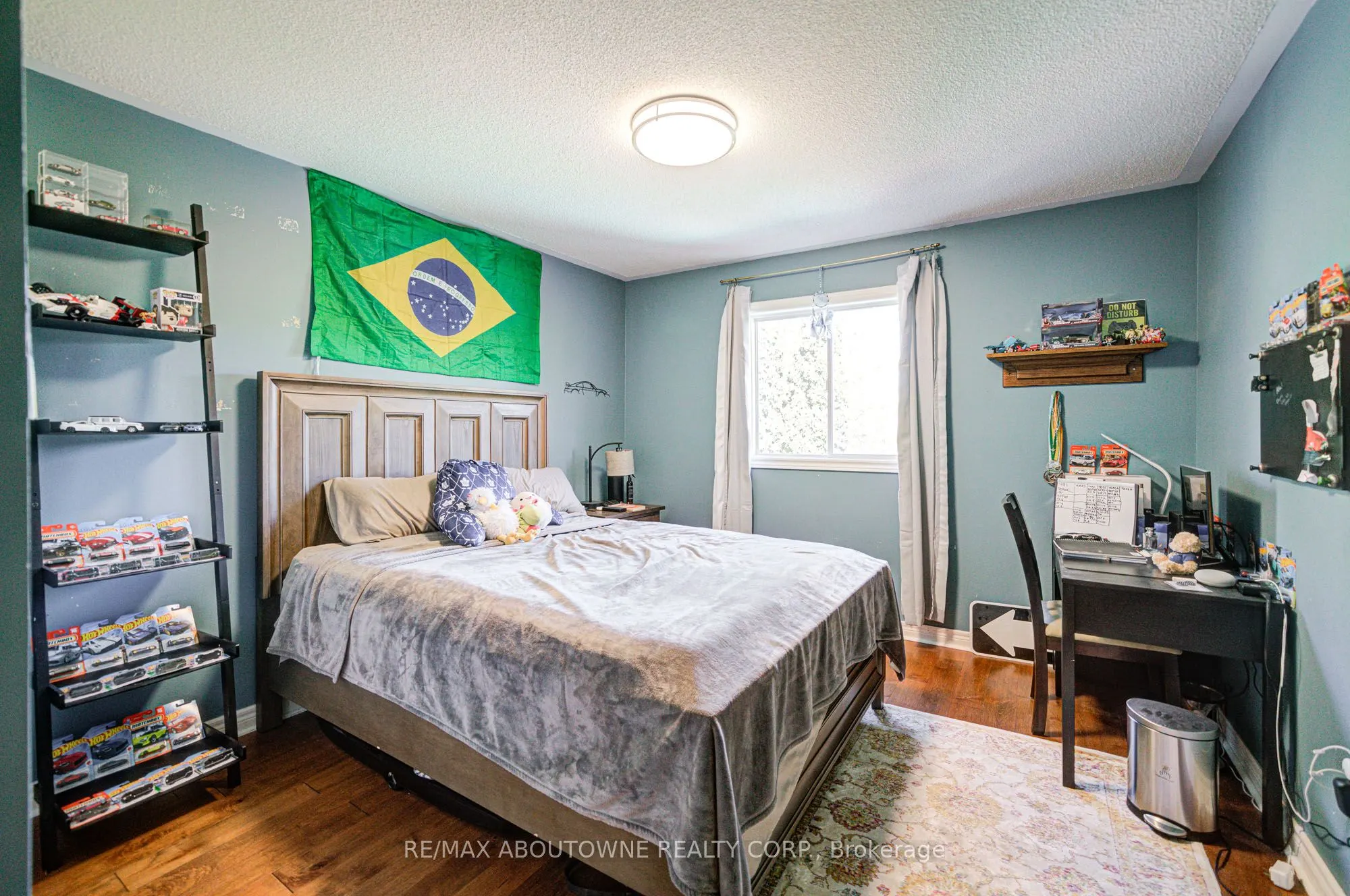 2193 Meadowland Drive