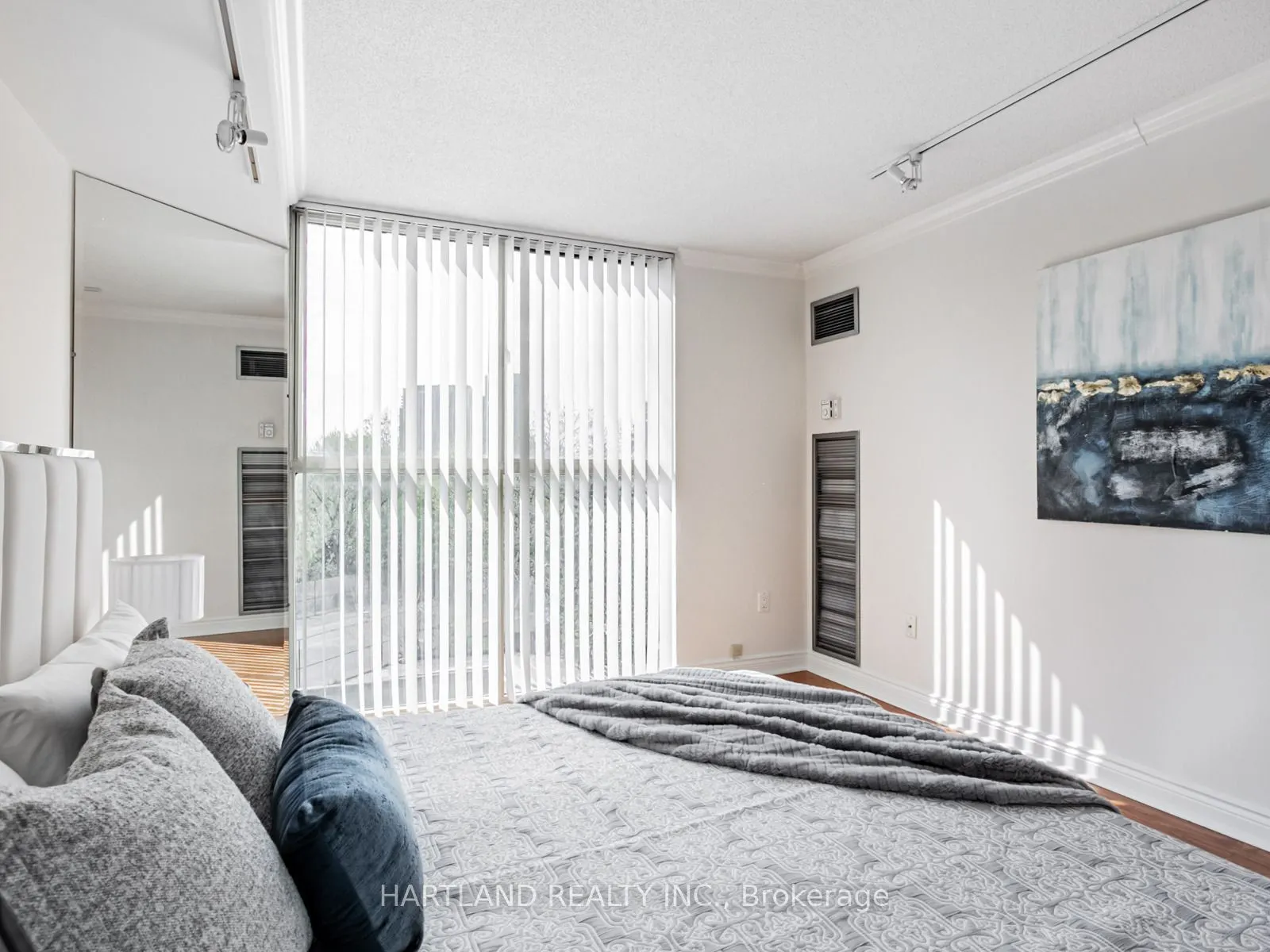 600 Rexdale Boulevard, #306