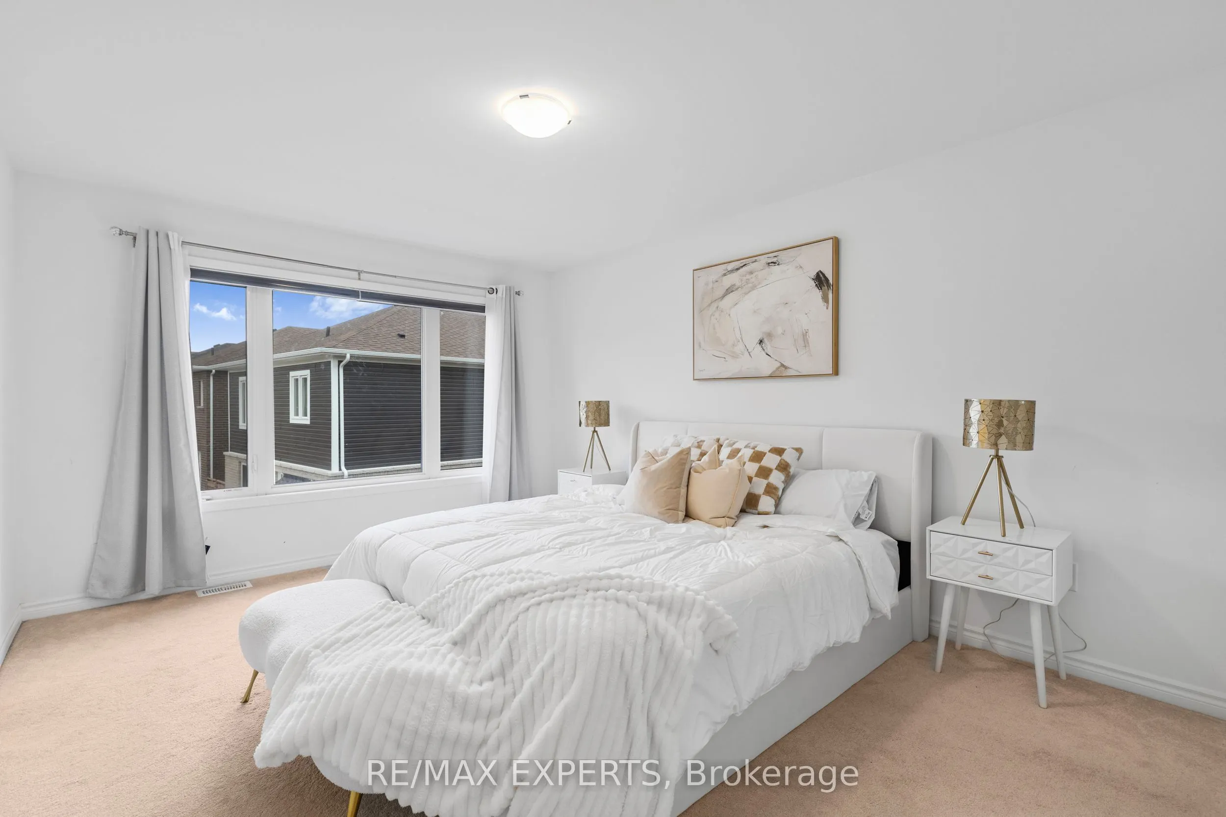 1358 Lobelia Crescent