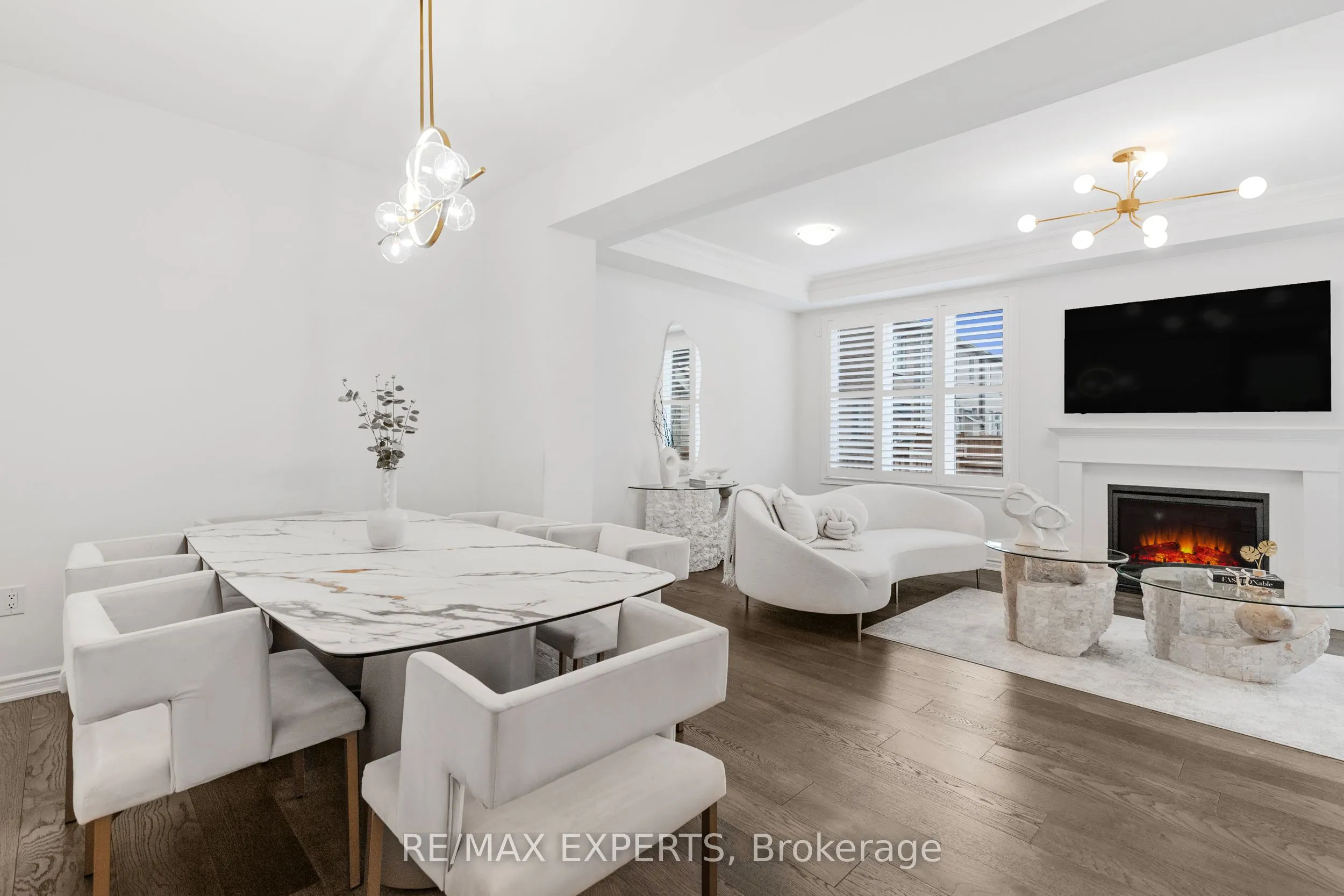 1358 Lobelia Crescent