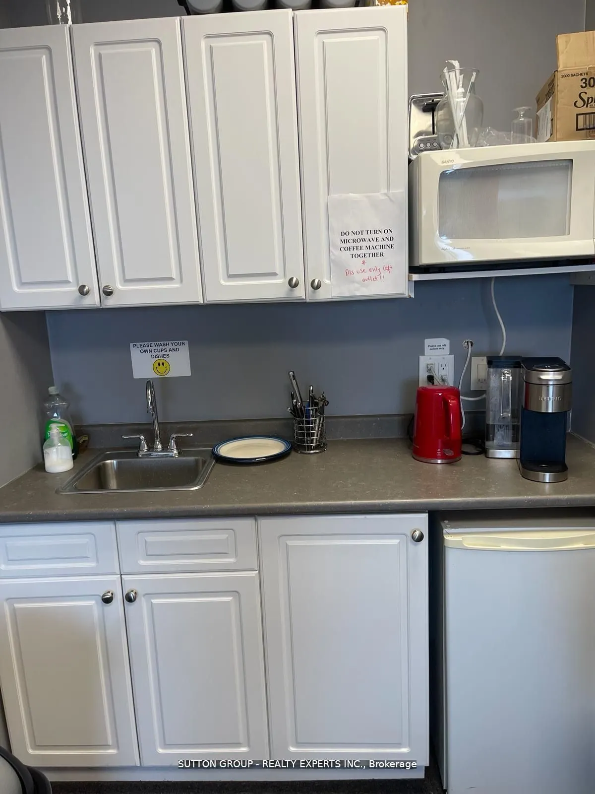 60 Gillingham Drive, #400 (Rm-2)