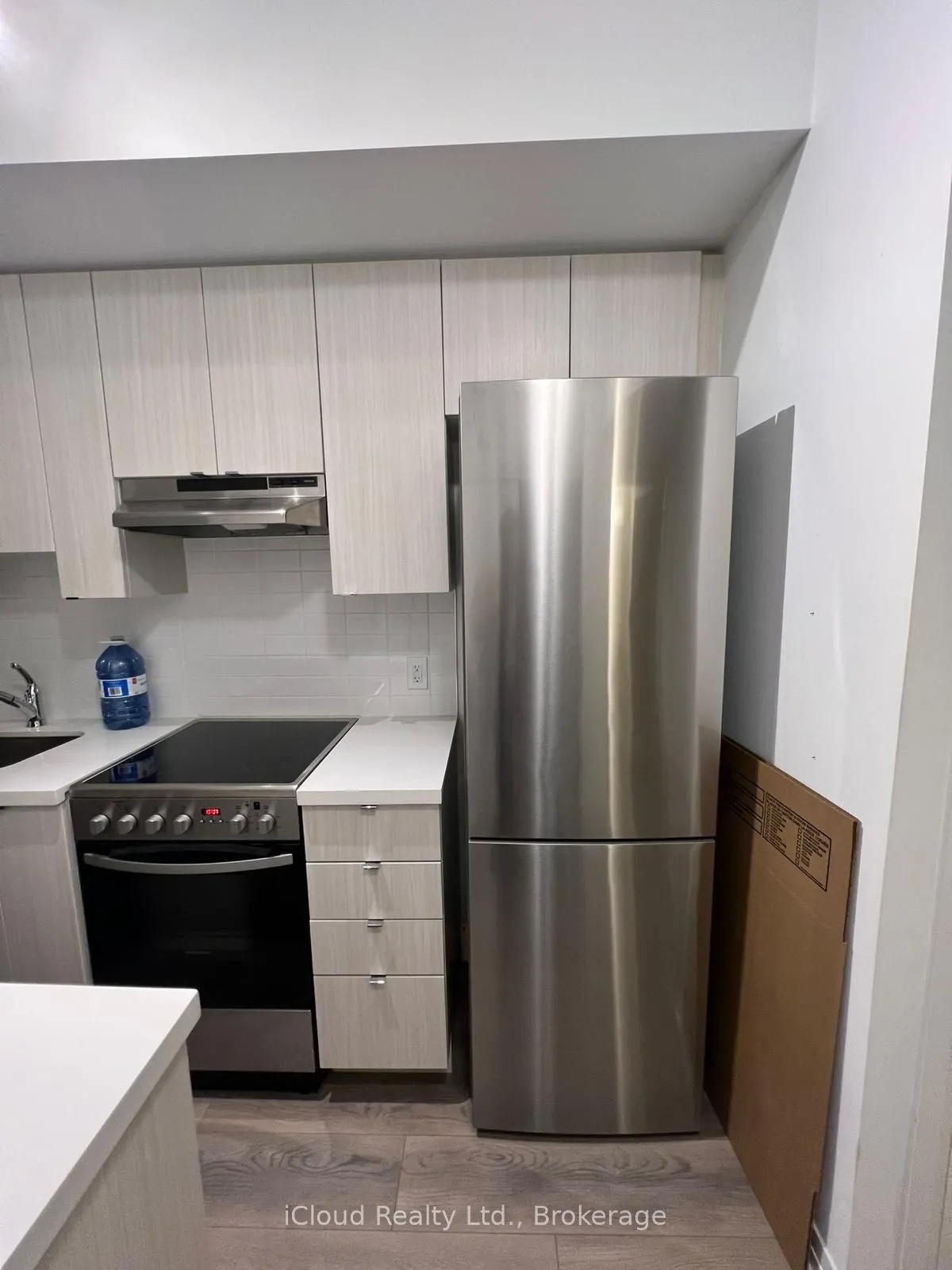 408 Brown's Line E, #207