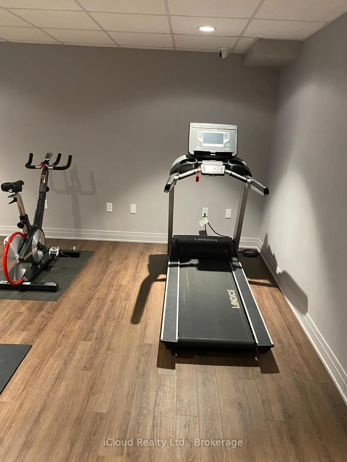 408 Brown's Line E, #207