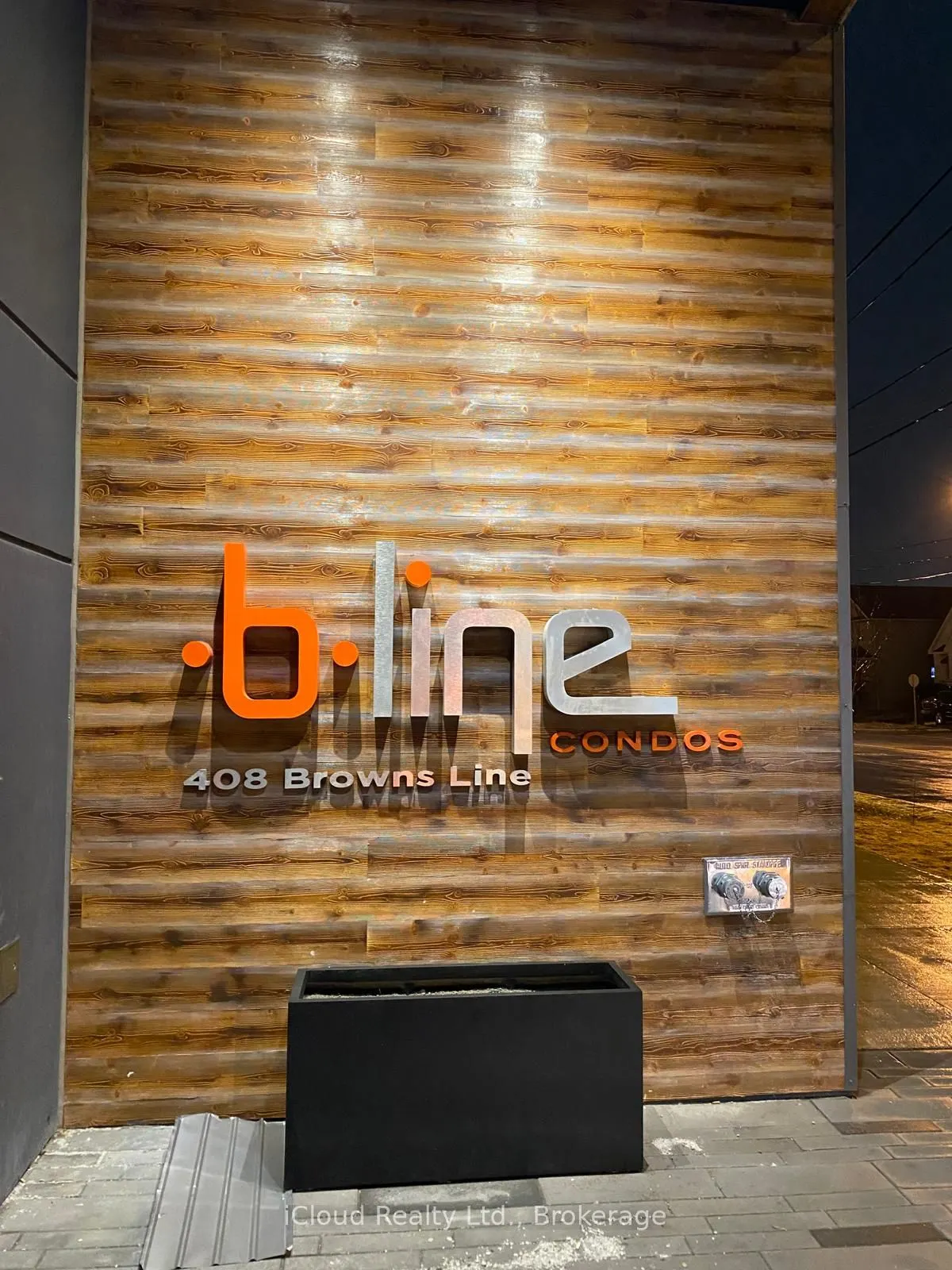 408 Brown's Line E, #207