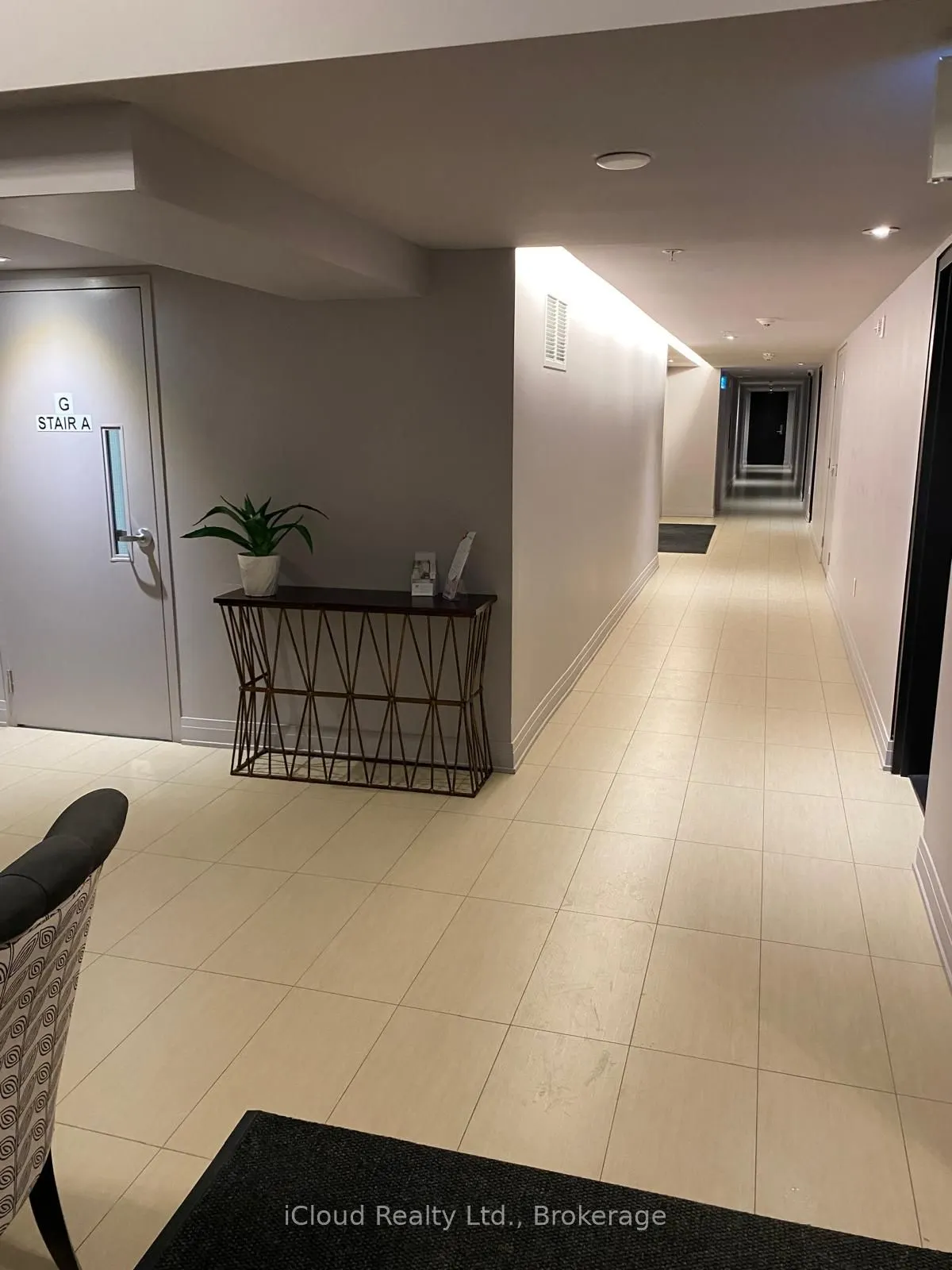 408 Brown's Line E, #207