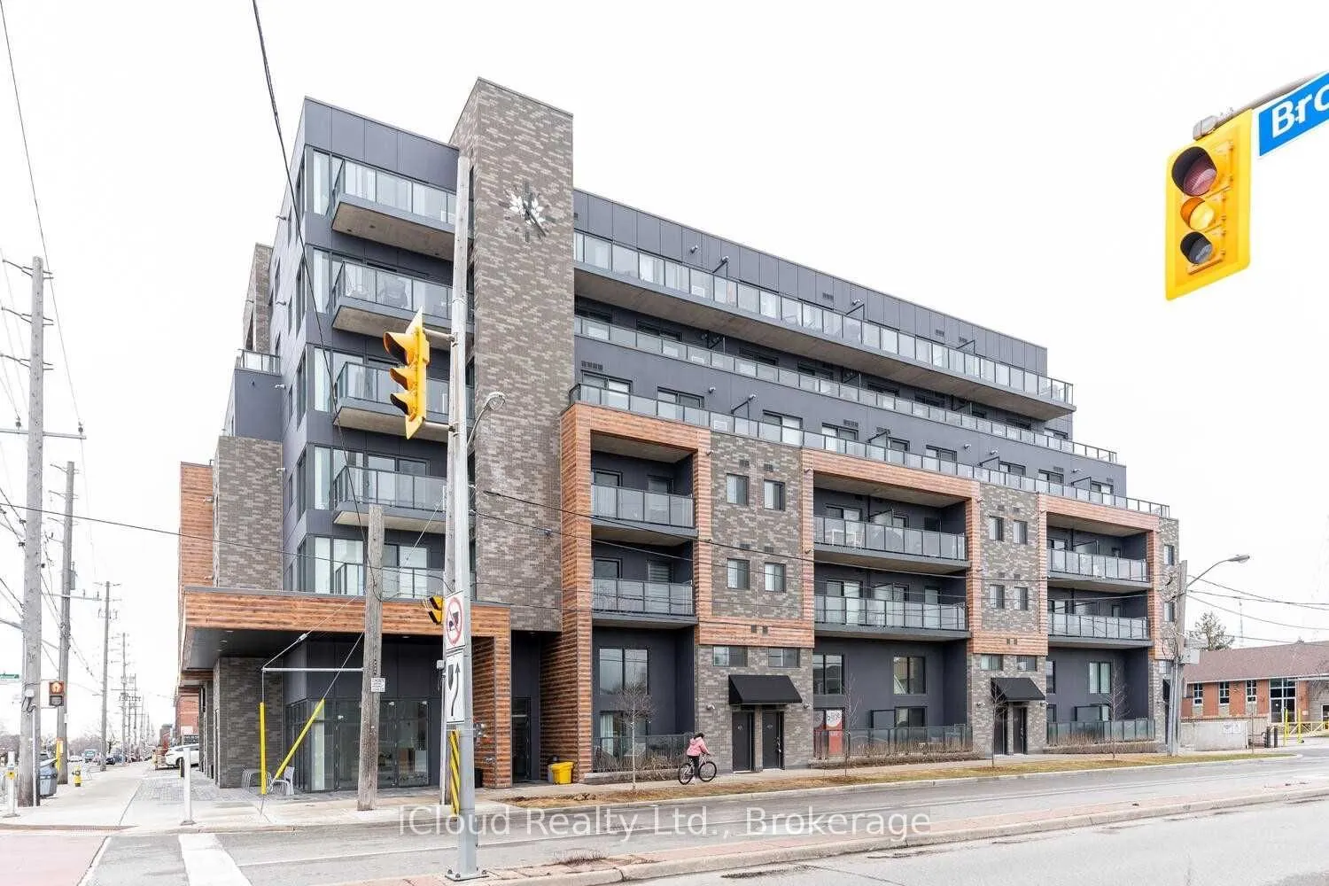 408 Brown's Line E, #207