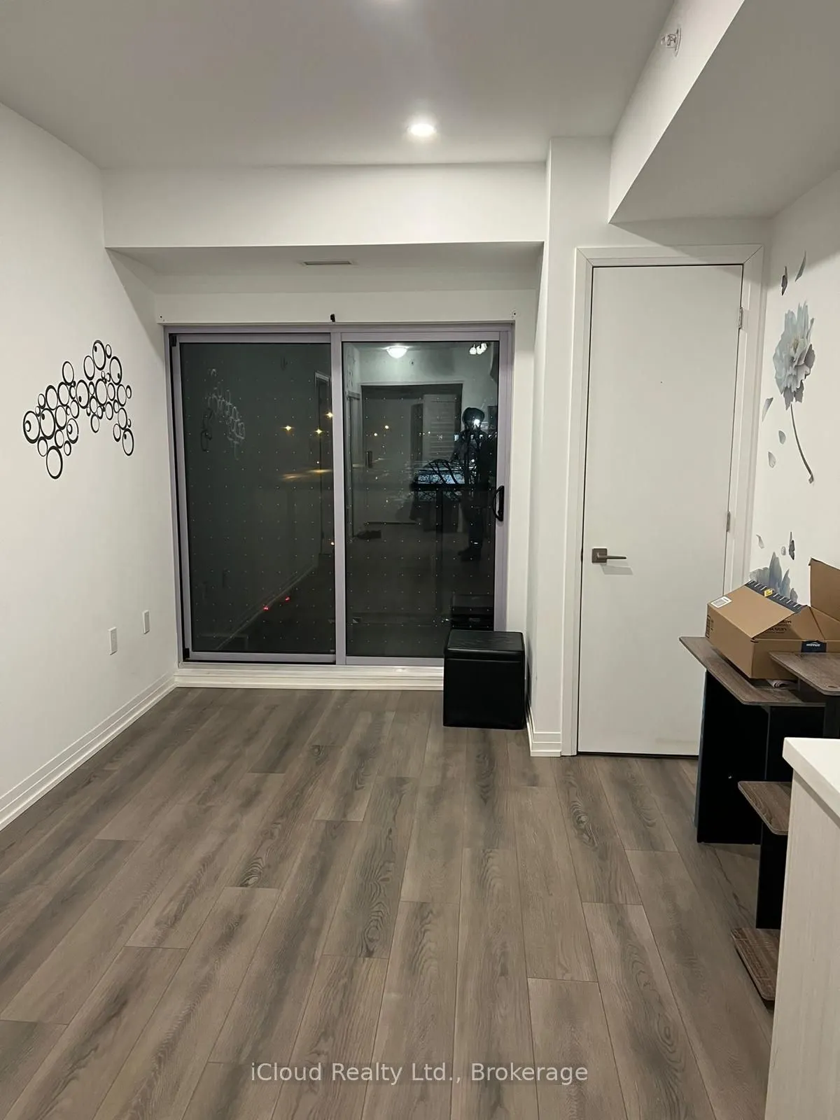 408 Brown's Line E, #207