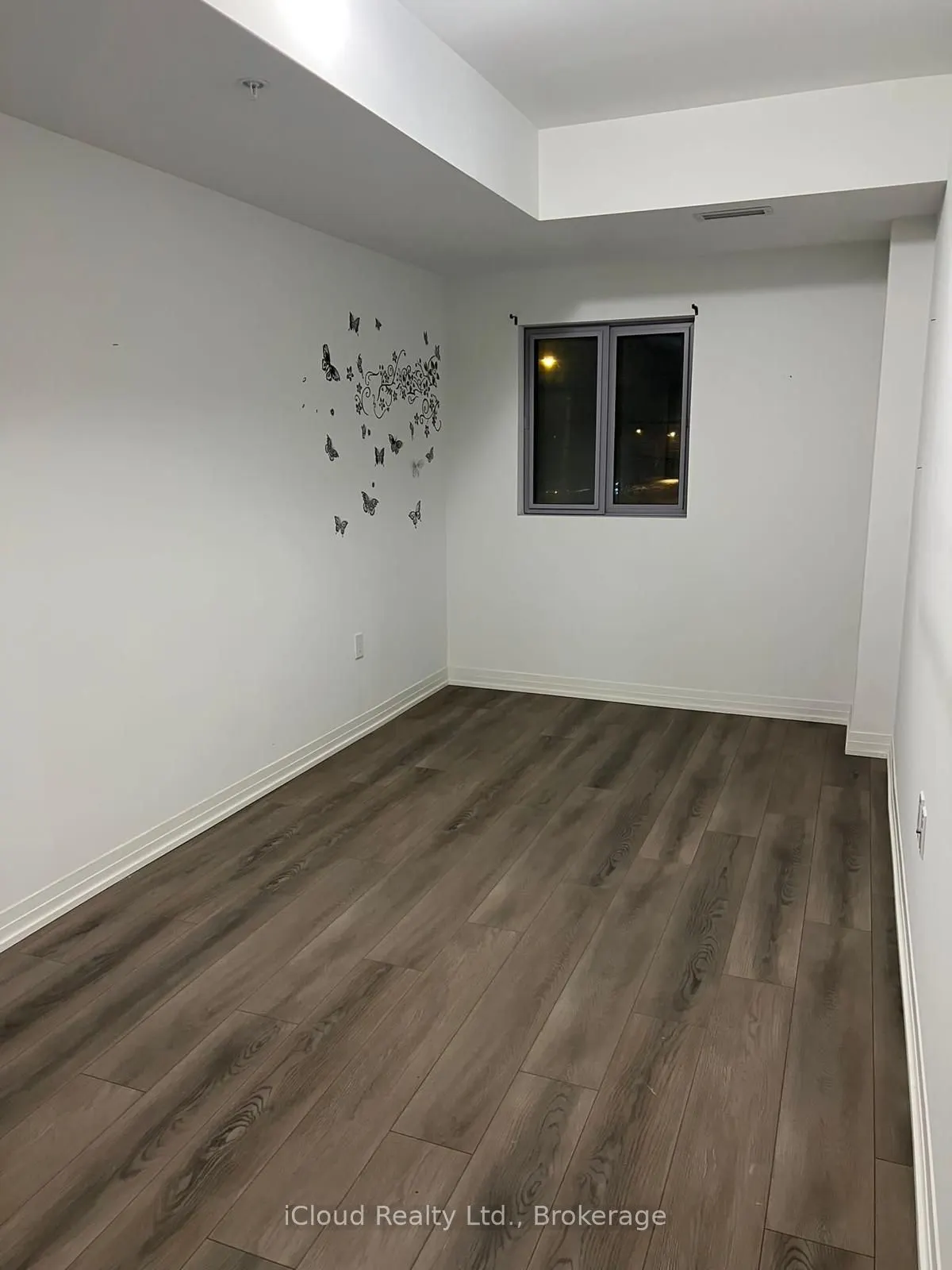 408 Brown's Line E, #207