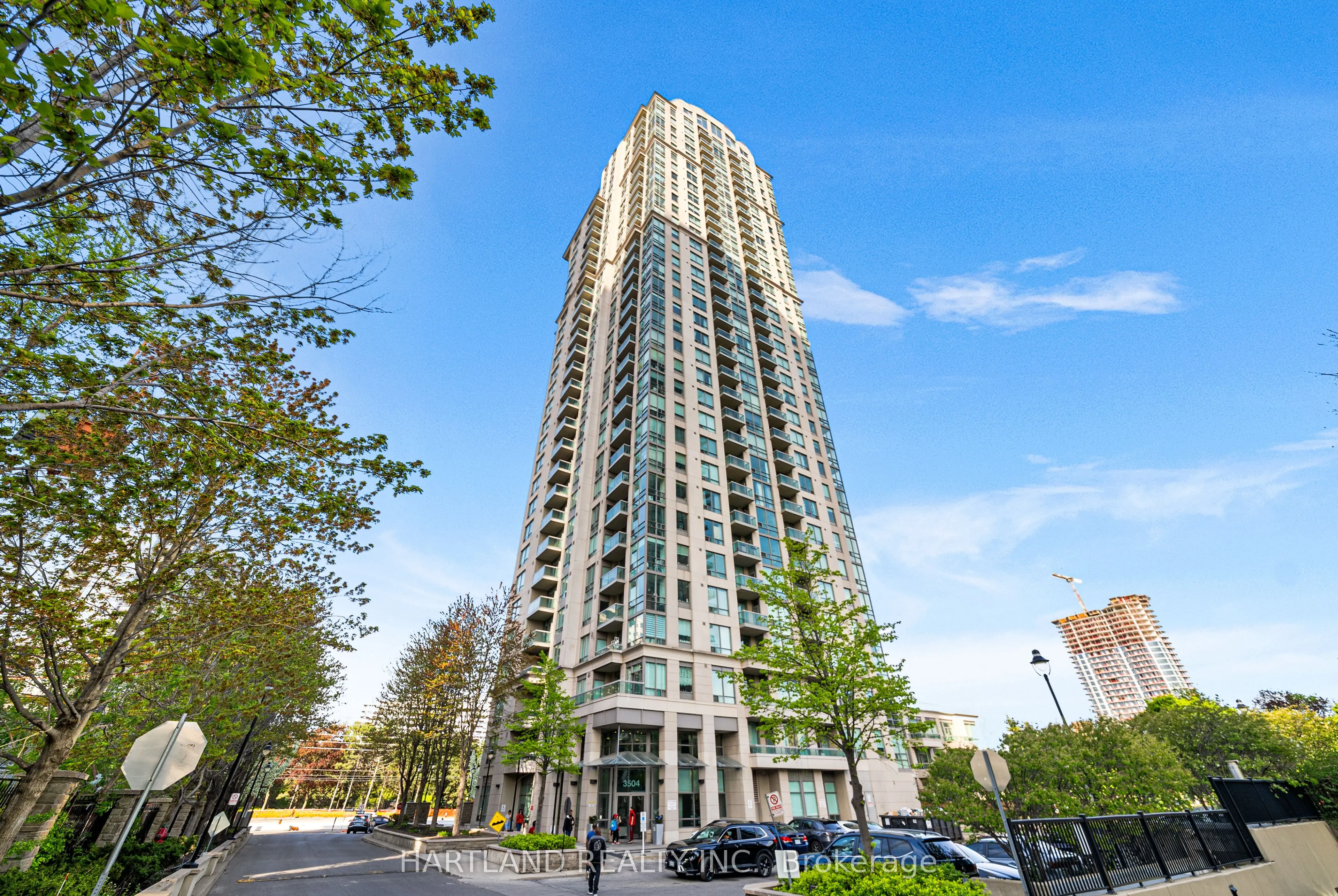 3504 Hurontario Street, #2701