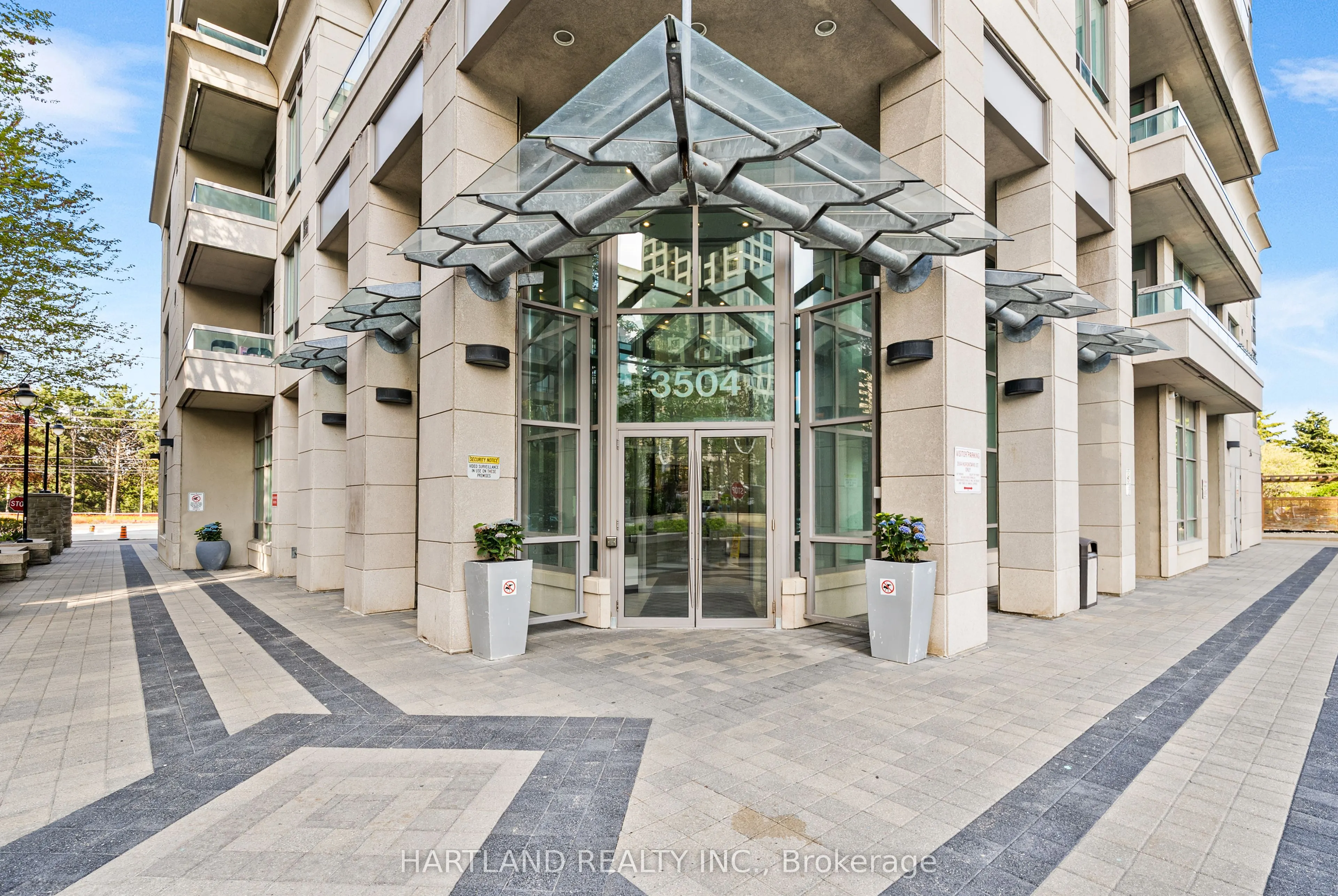 3504 Hurontario Street, #2701