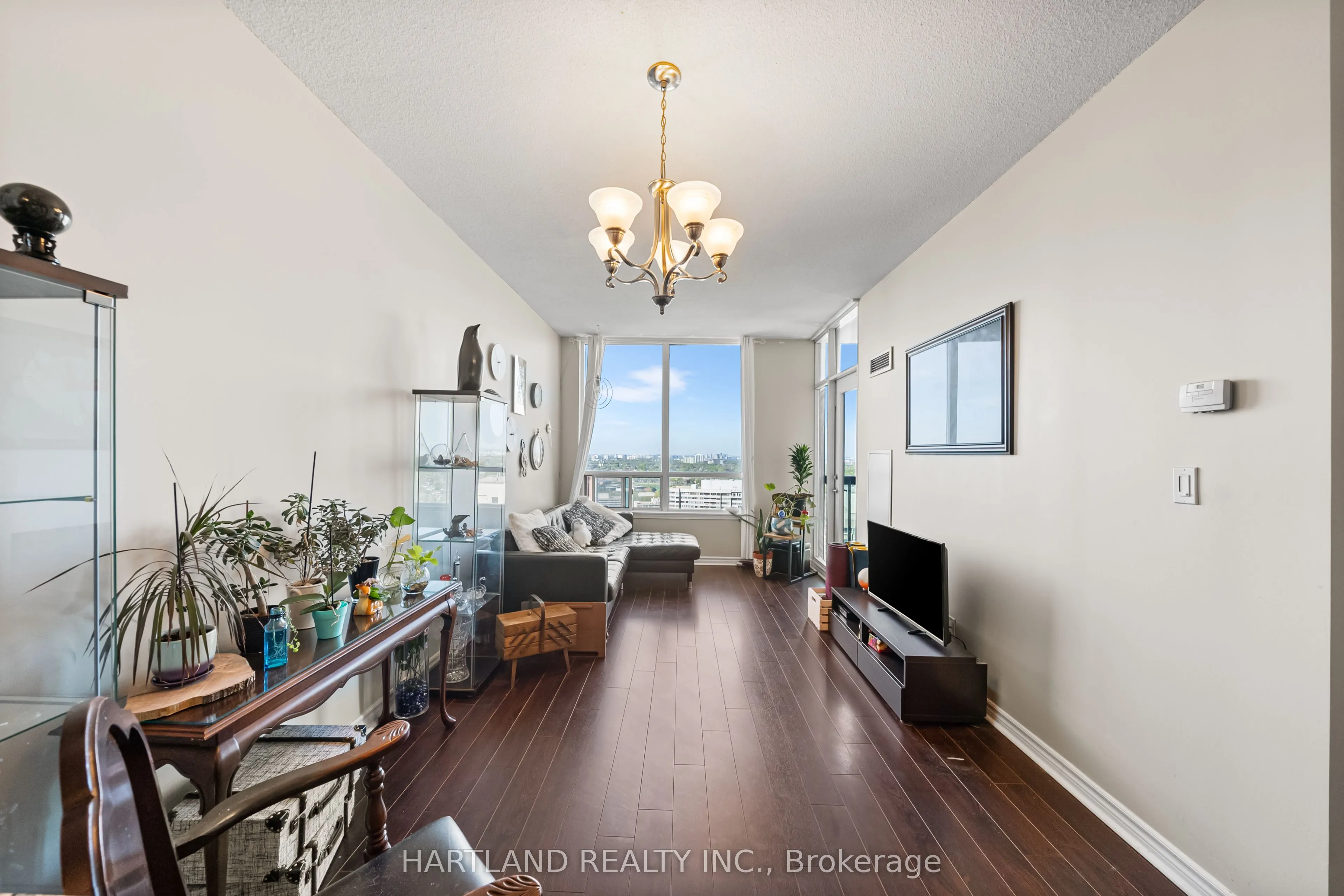 3504 Hurontario Street, #2701