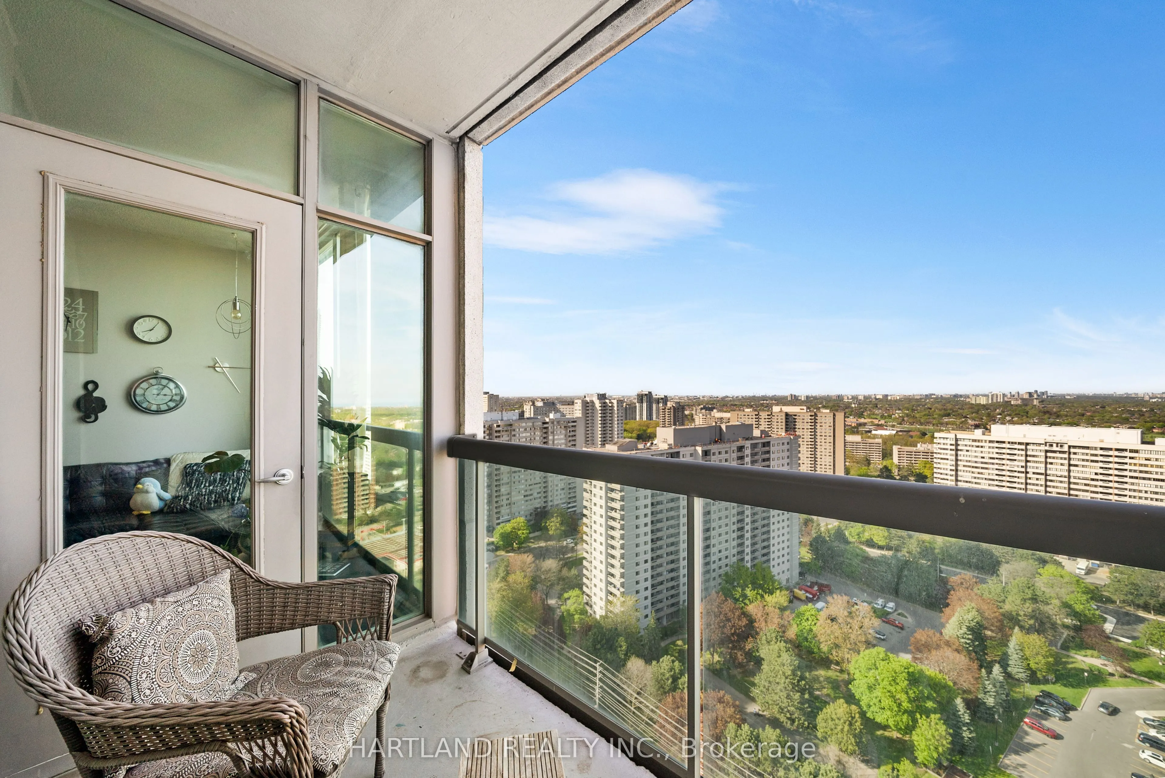 3504 Hurontario Street, #2701