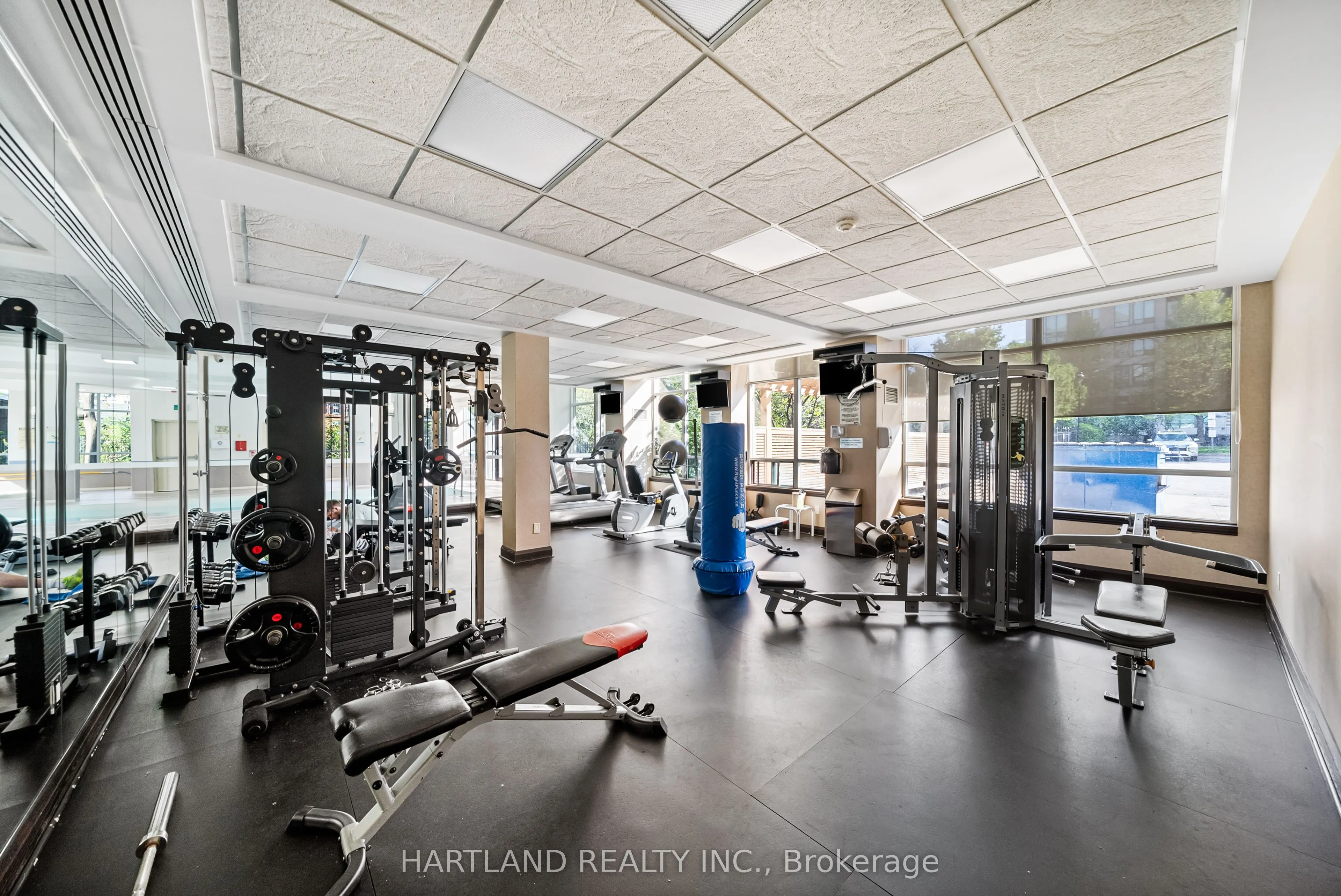 3504 Hurontario Street, #2701