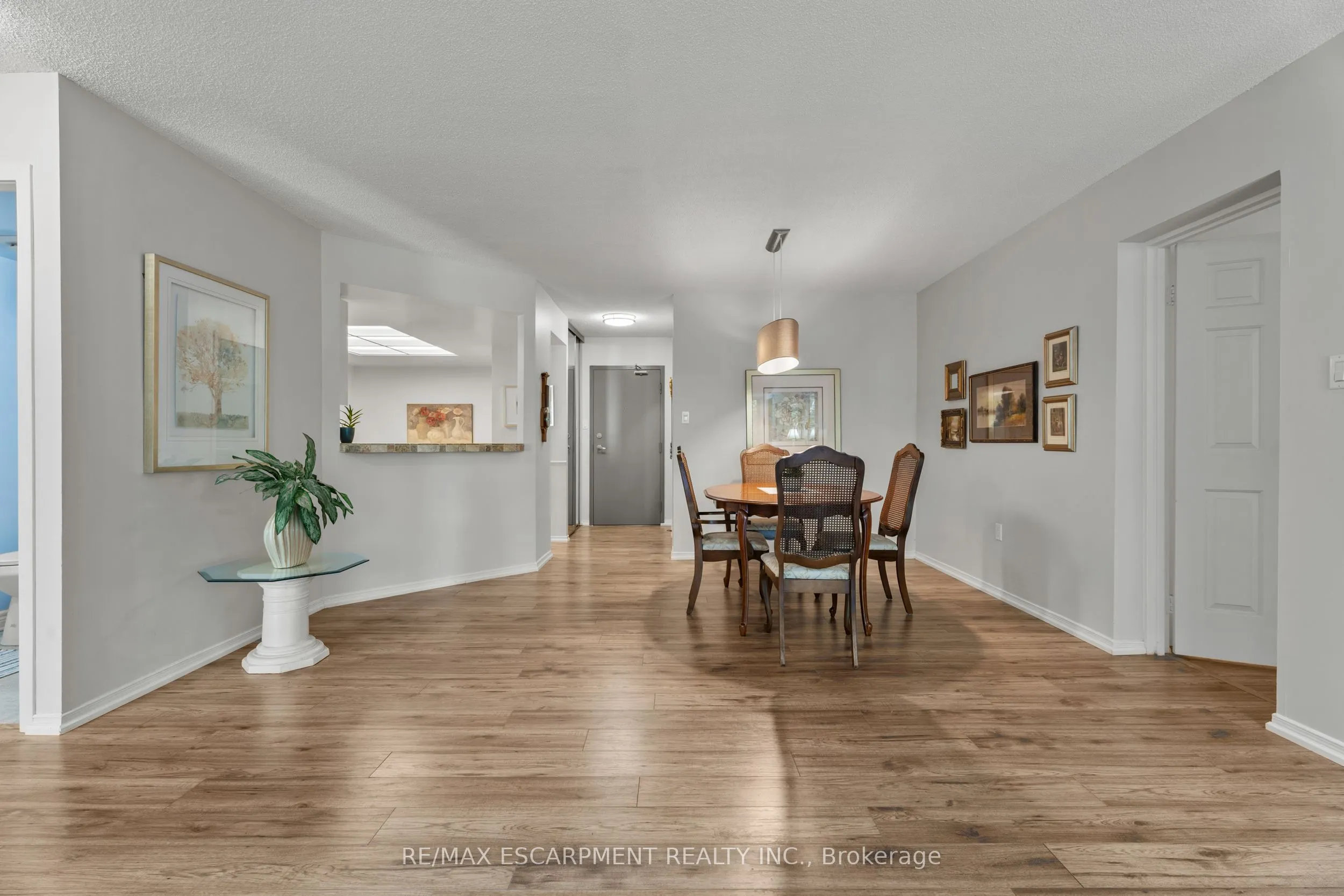 1201 North Shore Boulevard E, #302