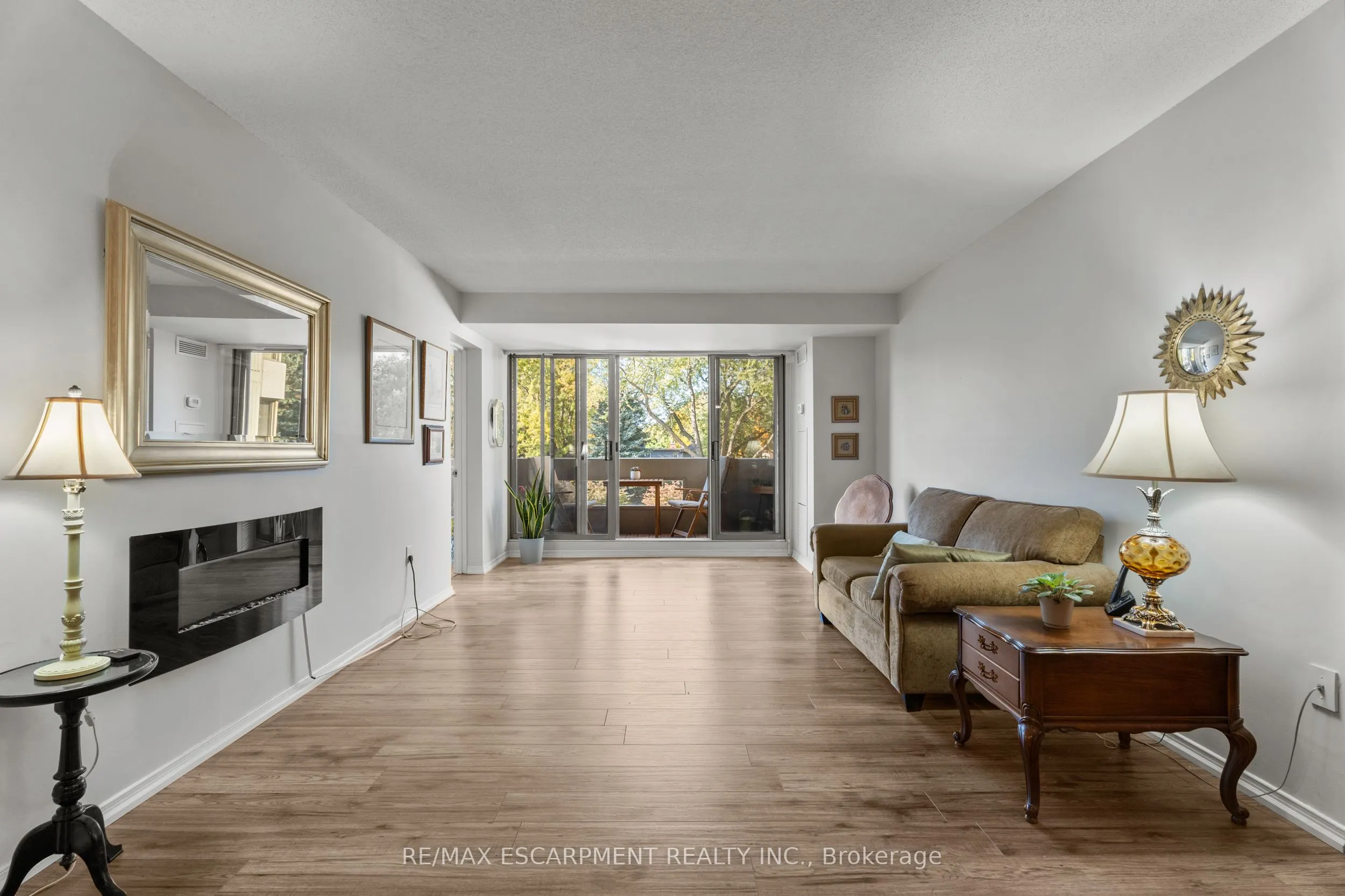 1201 North Shore Boulevard E, #302