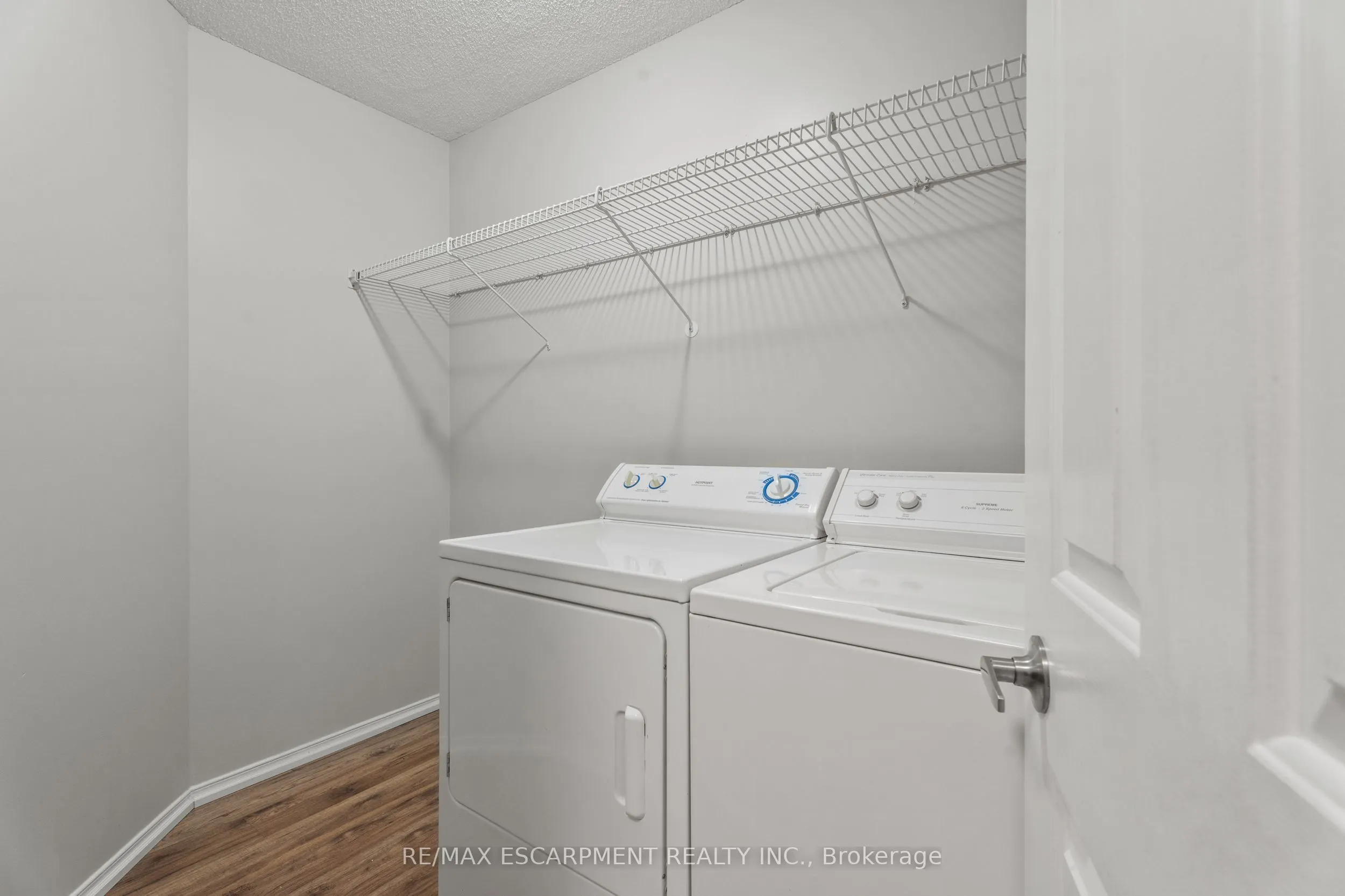 1201 North Shore Boulevard E, #302