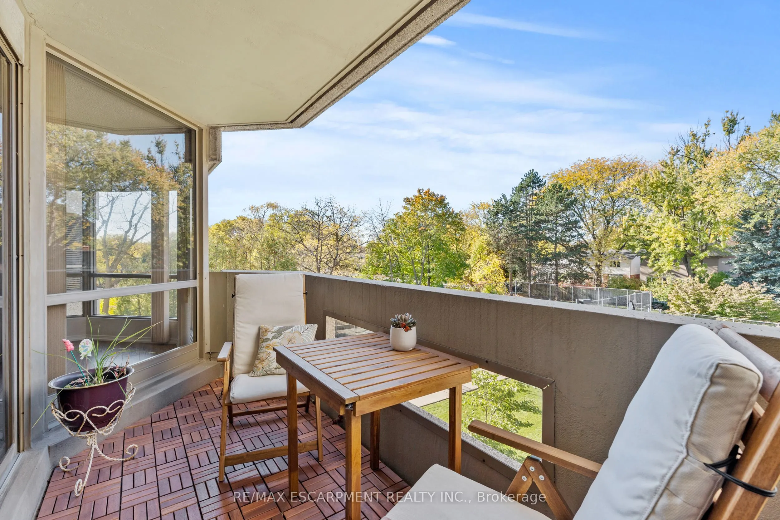 1201 North Shore Boulevard E, #302