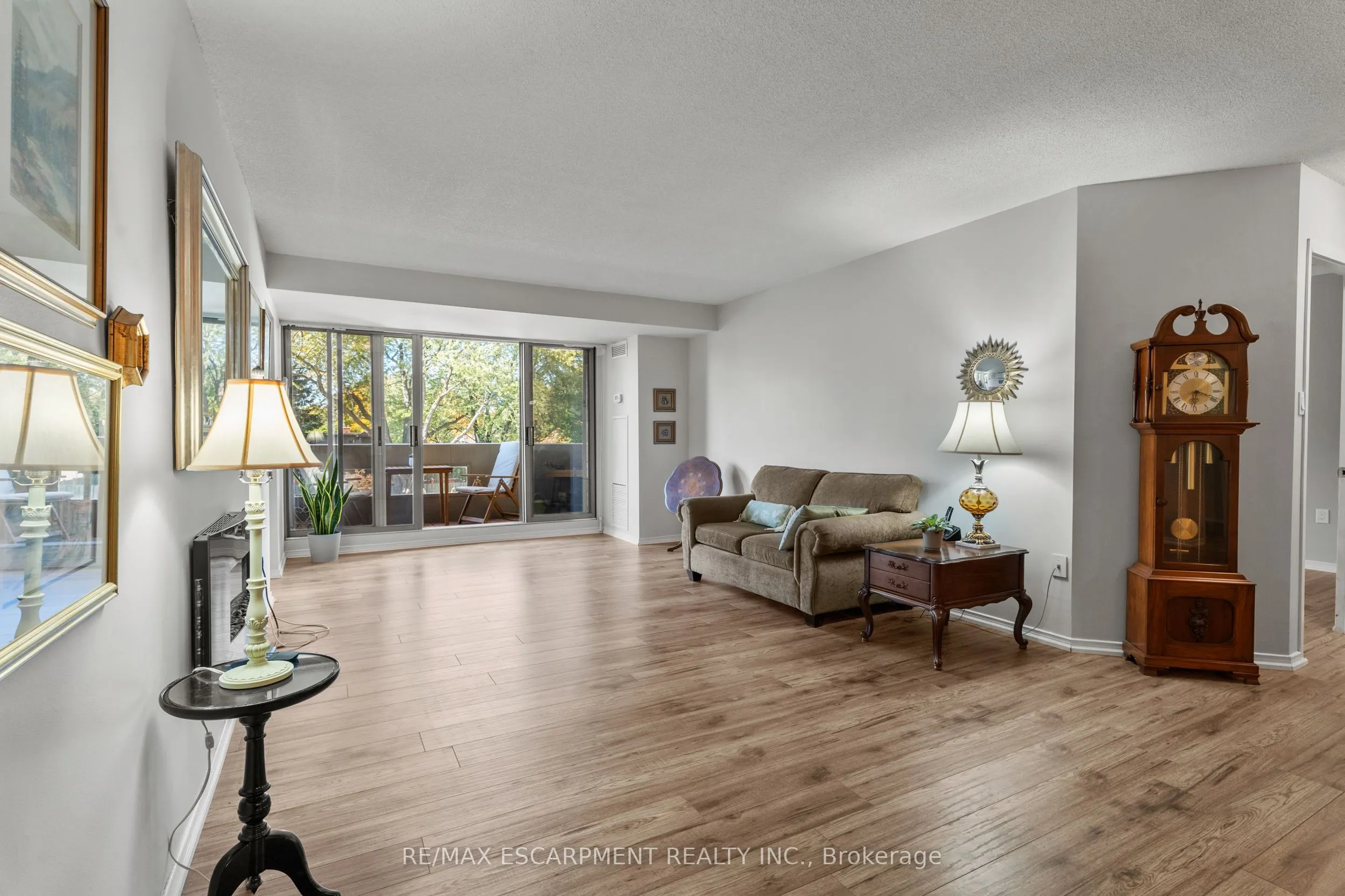 1201 North Shore Boulevard E, #302