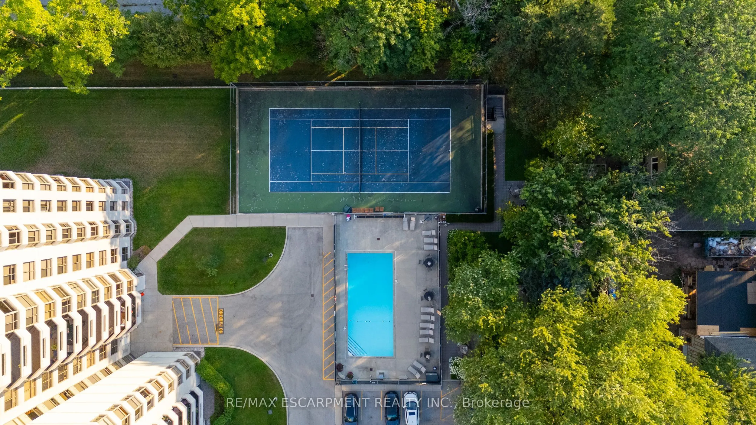 1201 North Shore Boulevard E, #302