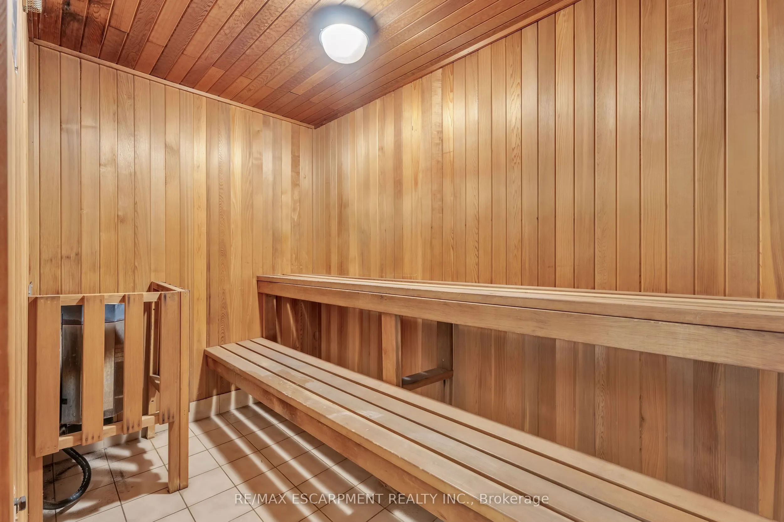 1201 North Shore Boulevard E, #302