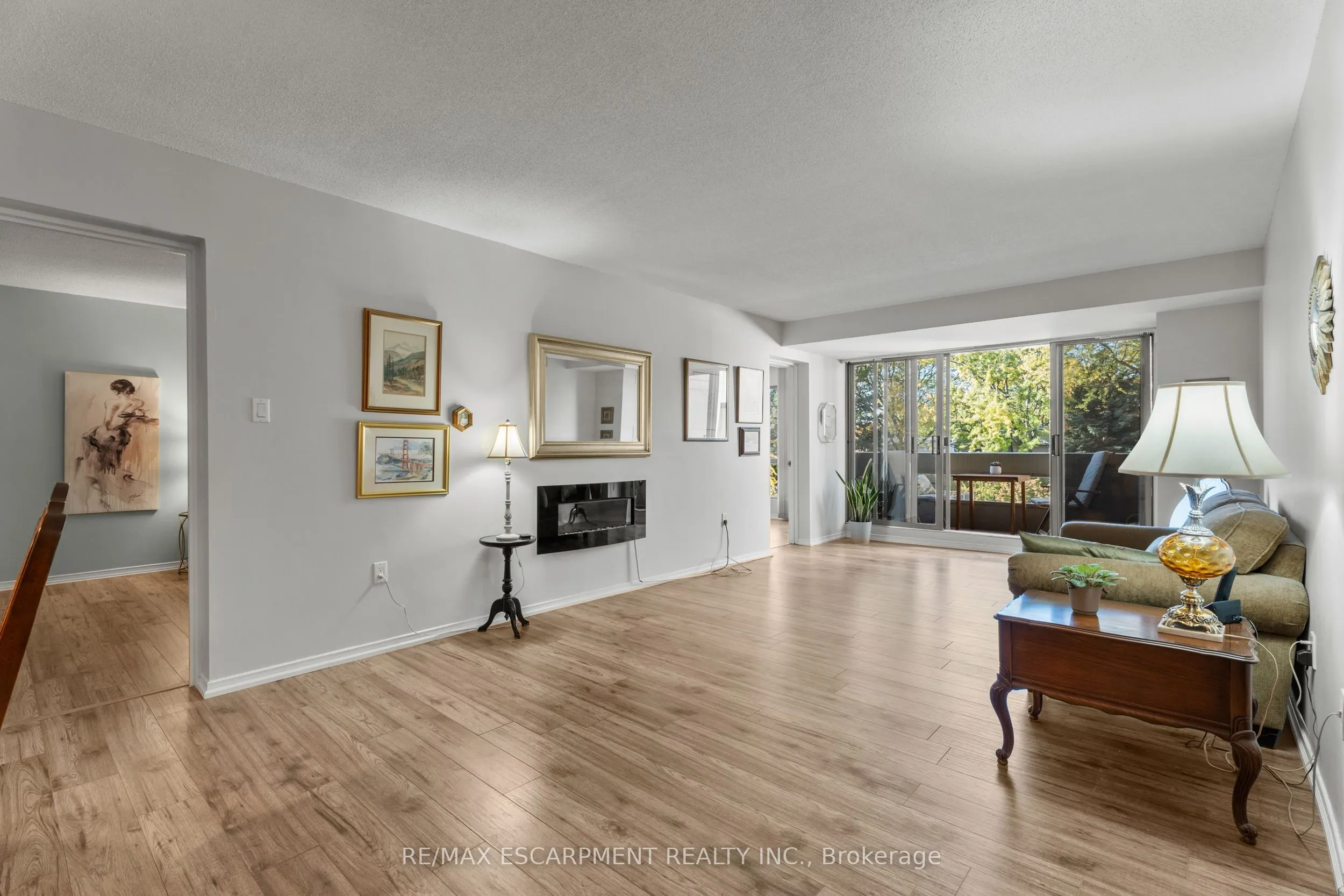 1201 North Shore Boulevard E, #302