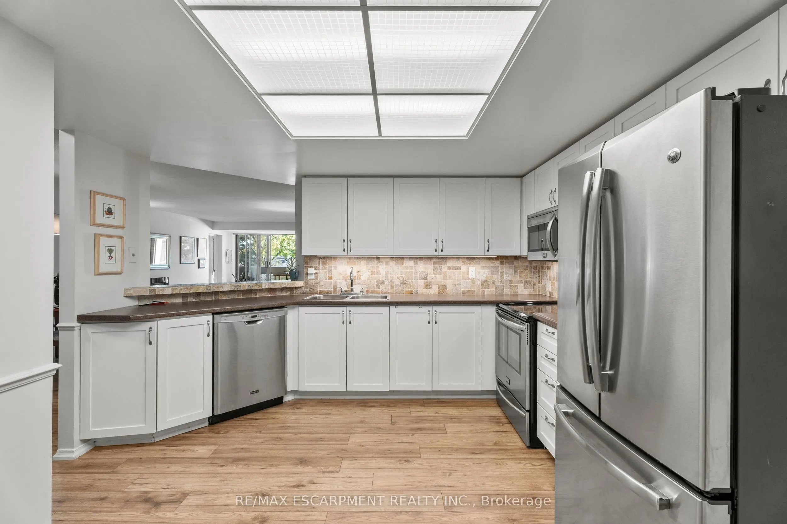 1201 North Shore Boulevard E, #302