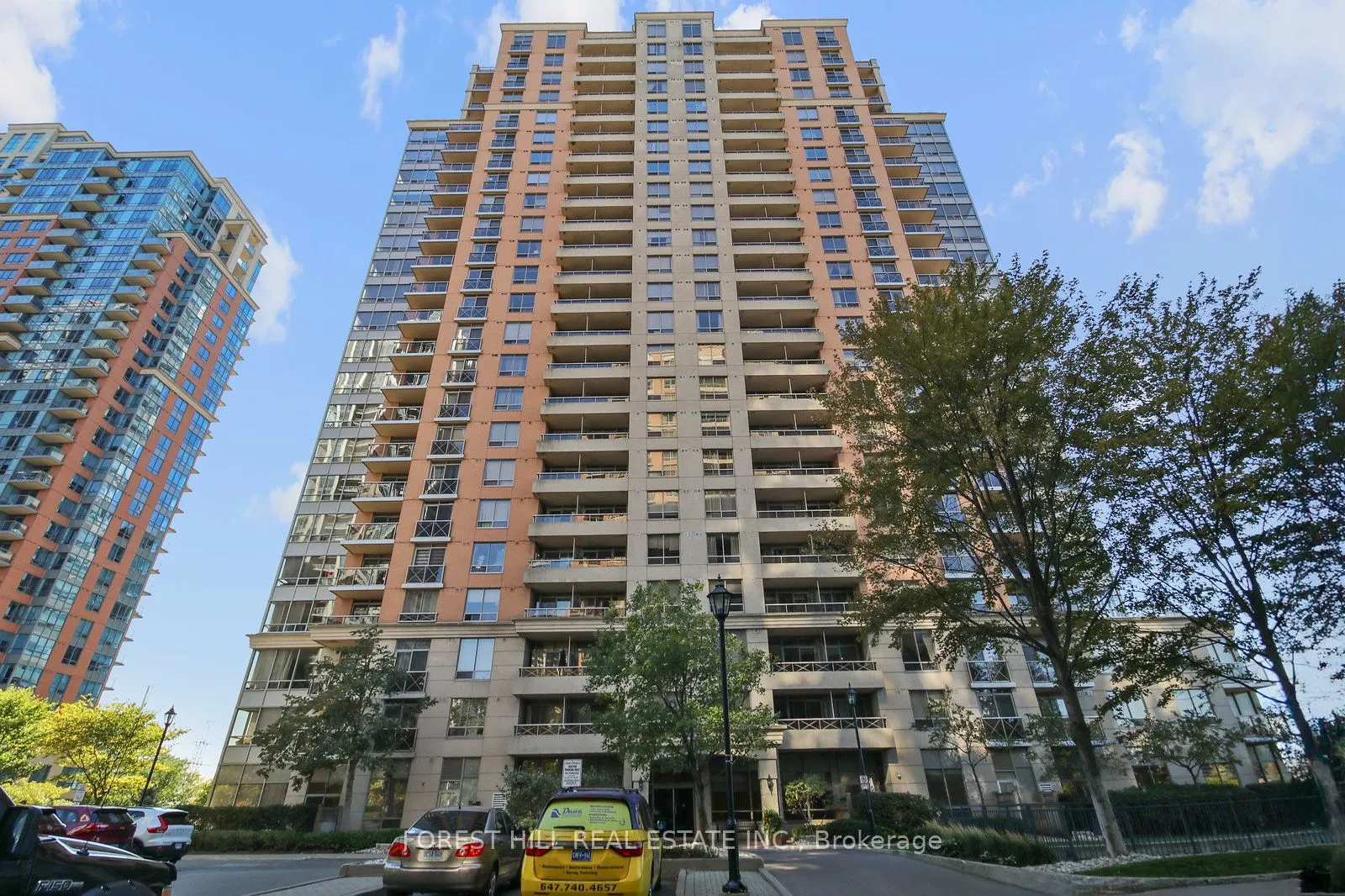 5233 Dundas Street W, #1029