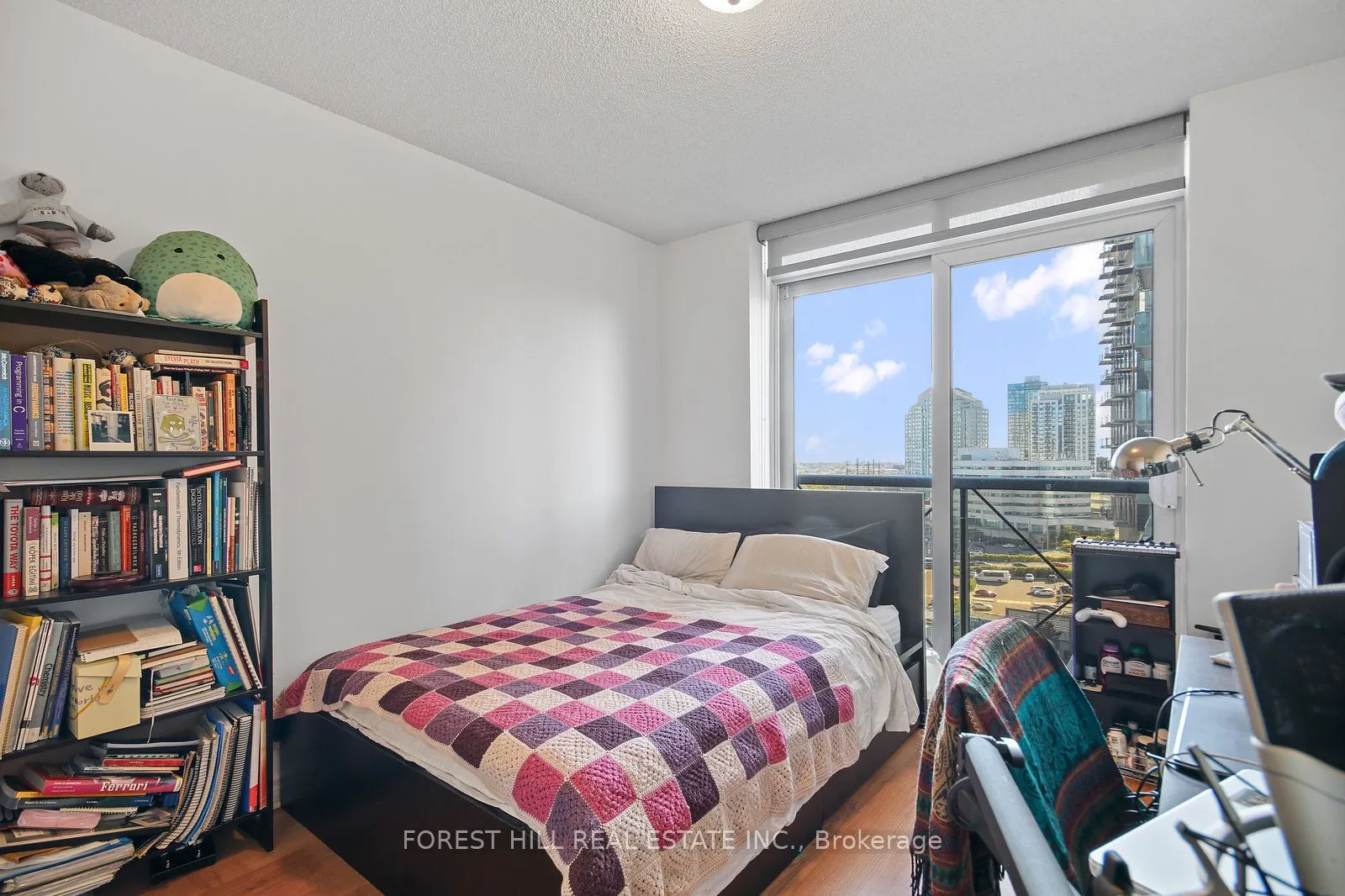 5233 Dundas Street W, #1029